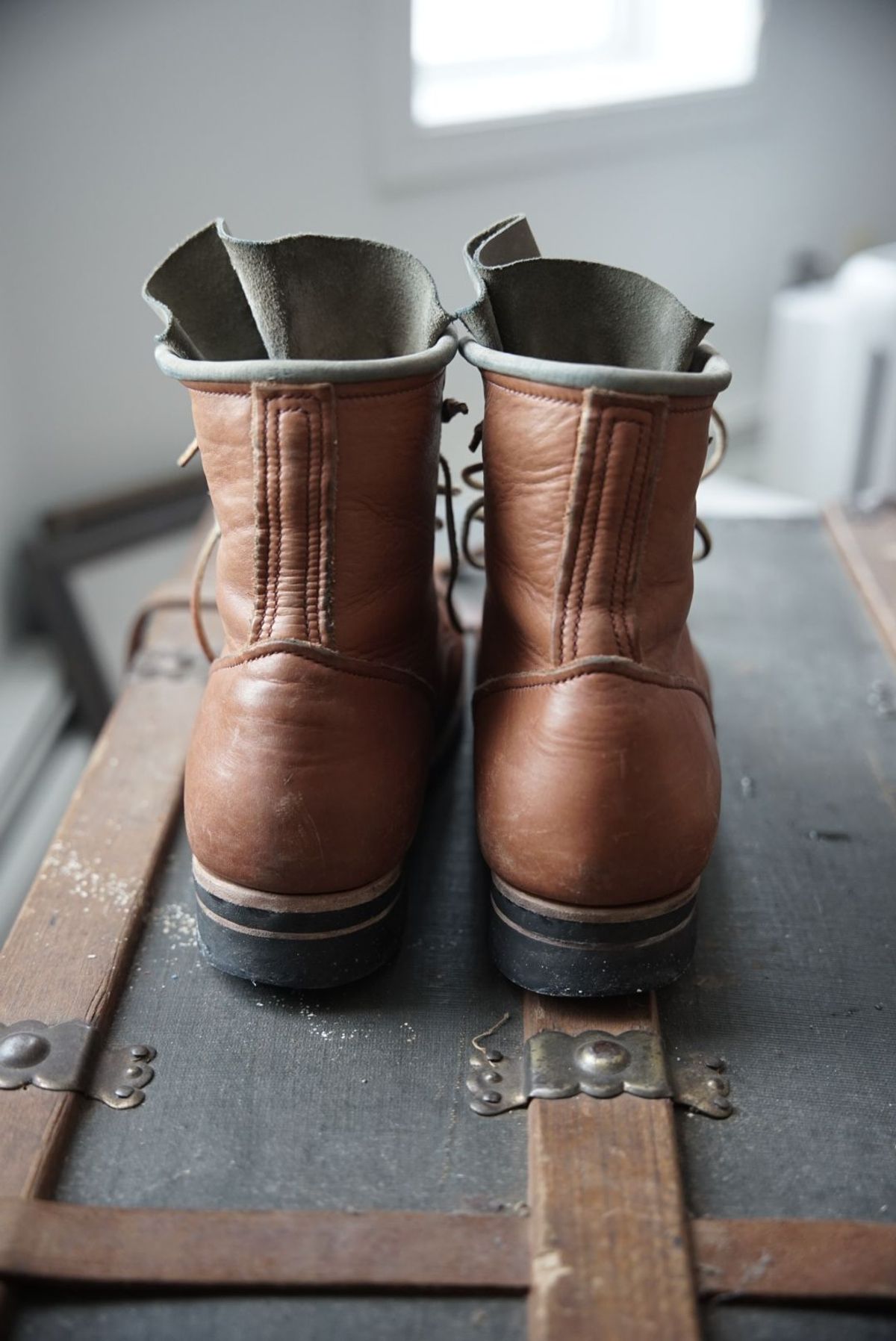 Photo by patinathunderdome on February 3, 2022 of the Endurance Leather Co. Type 01 in Horween Light Brown Essex.