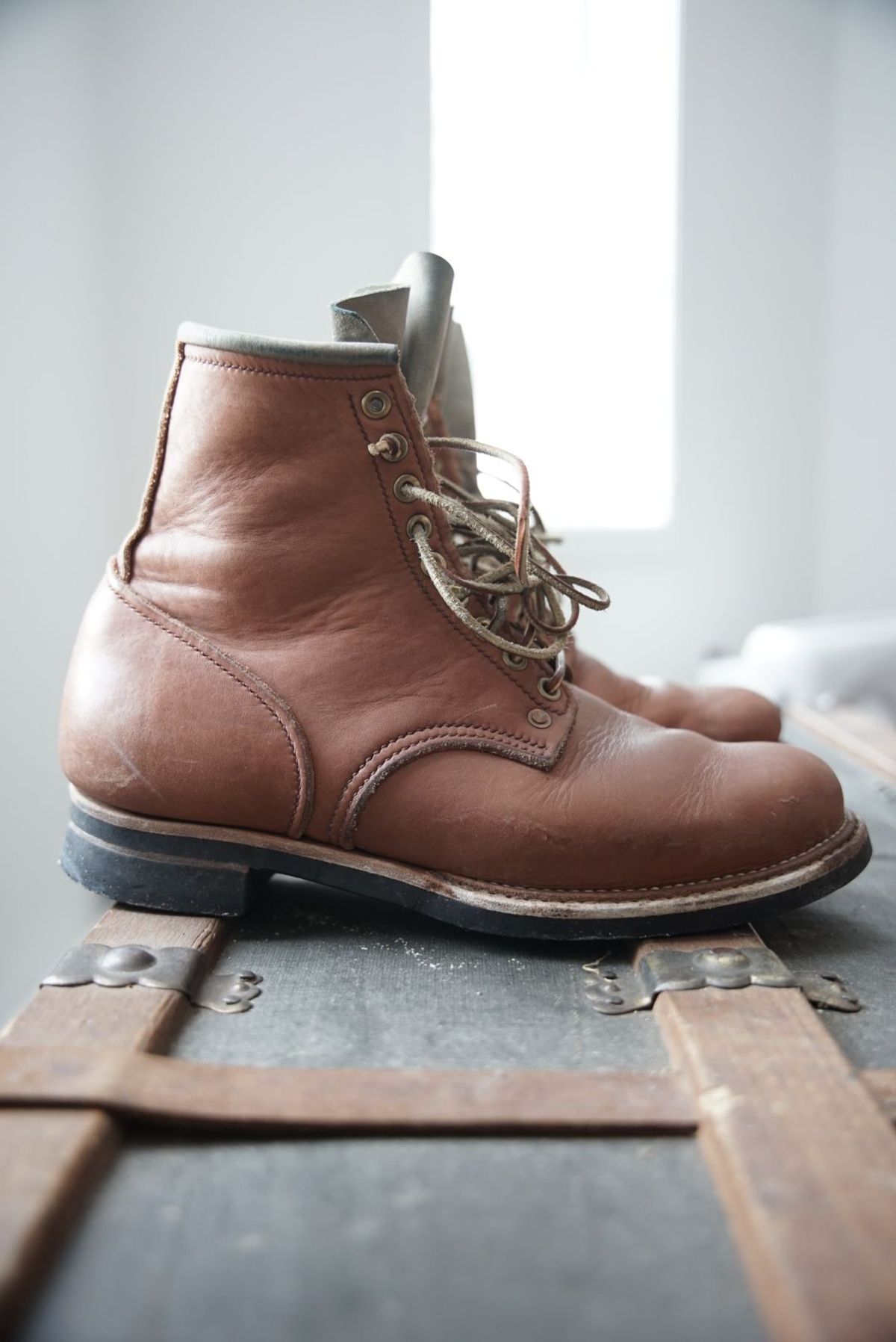 Photo by patinathunderdome on February 3, 2022 of the Endurance Leather Co. Type 01 in Horween Light Brown Essex.