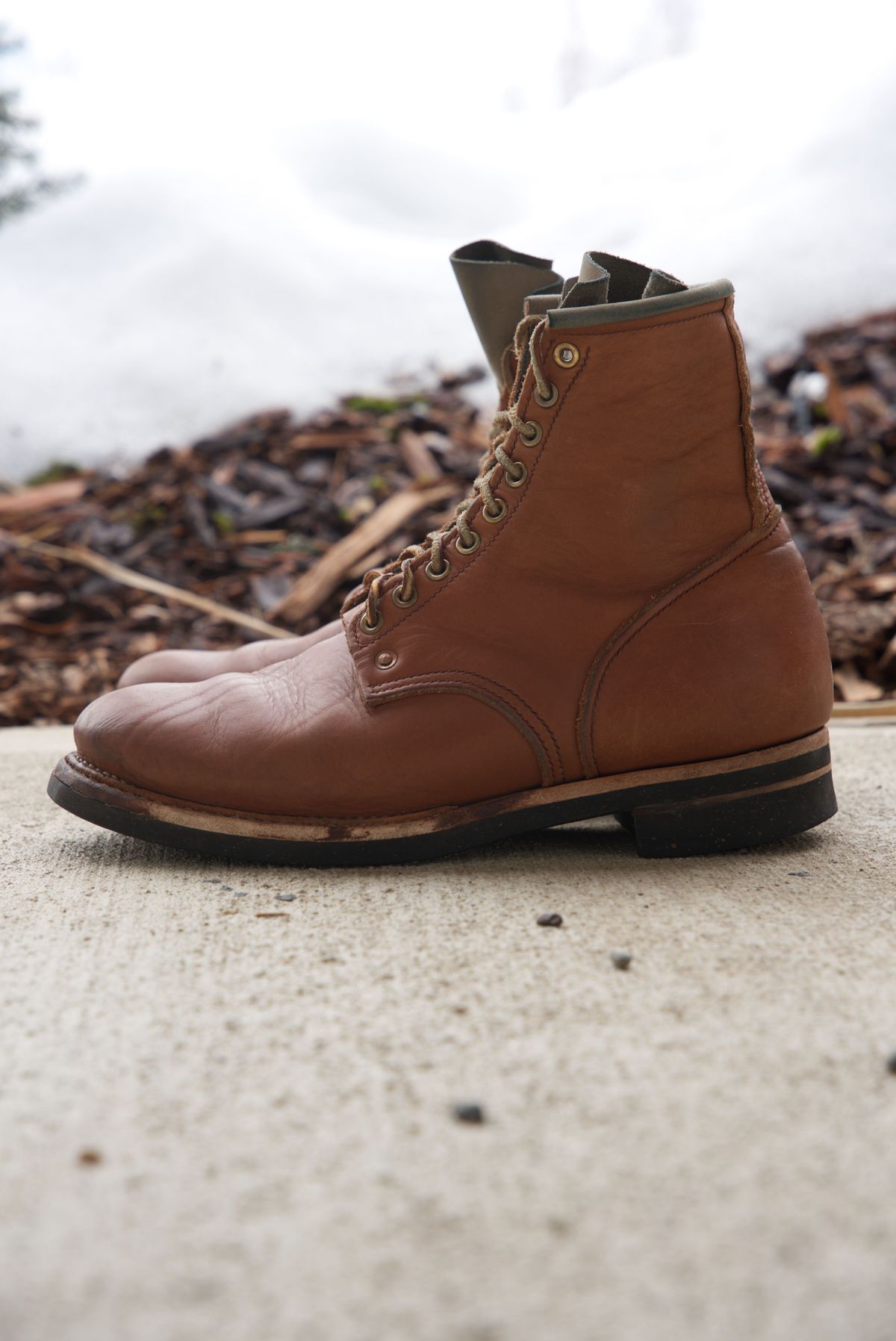 Photo by patinathunderdome on March 1, 2022 of the Endurance Leather Co. Type 01 in Horween Light Brown Essex.