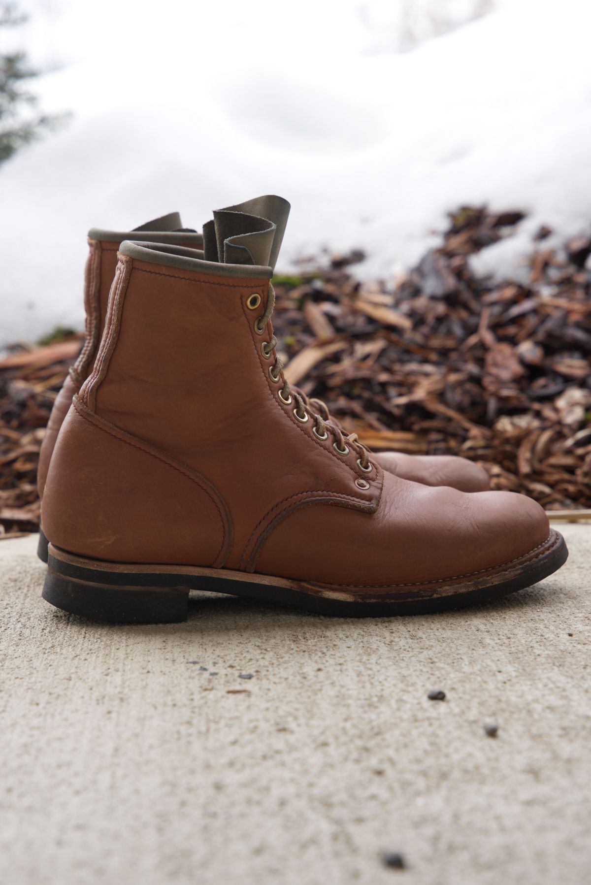 Photo by patinathunderdome on March 1, 2022 of the Endurance Leather Co. Type 01 in Horween Light Brown Essex.