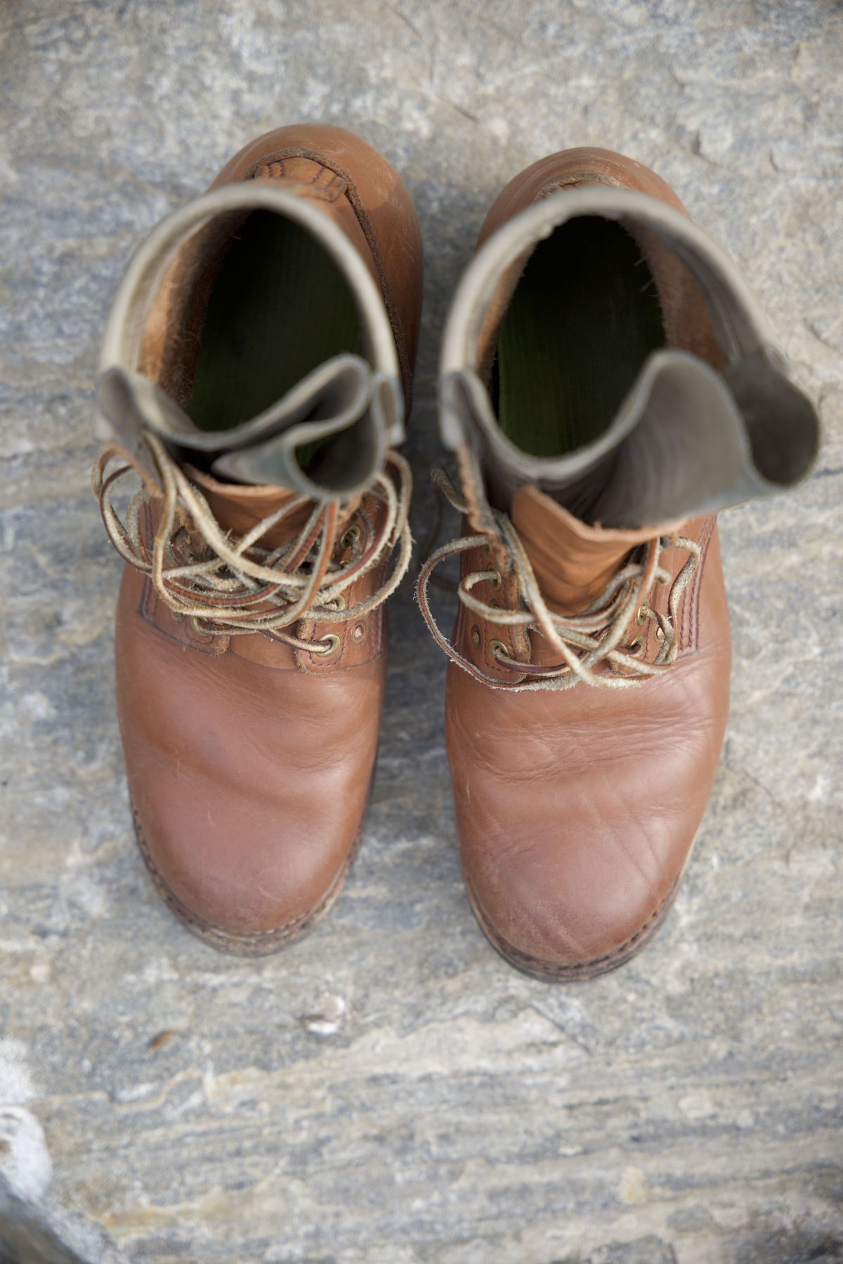 Photo by patinathunderdome on May 2, 2022 of the Endurance Leather Co. Type 01 in Horween Light Brown Essex.