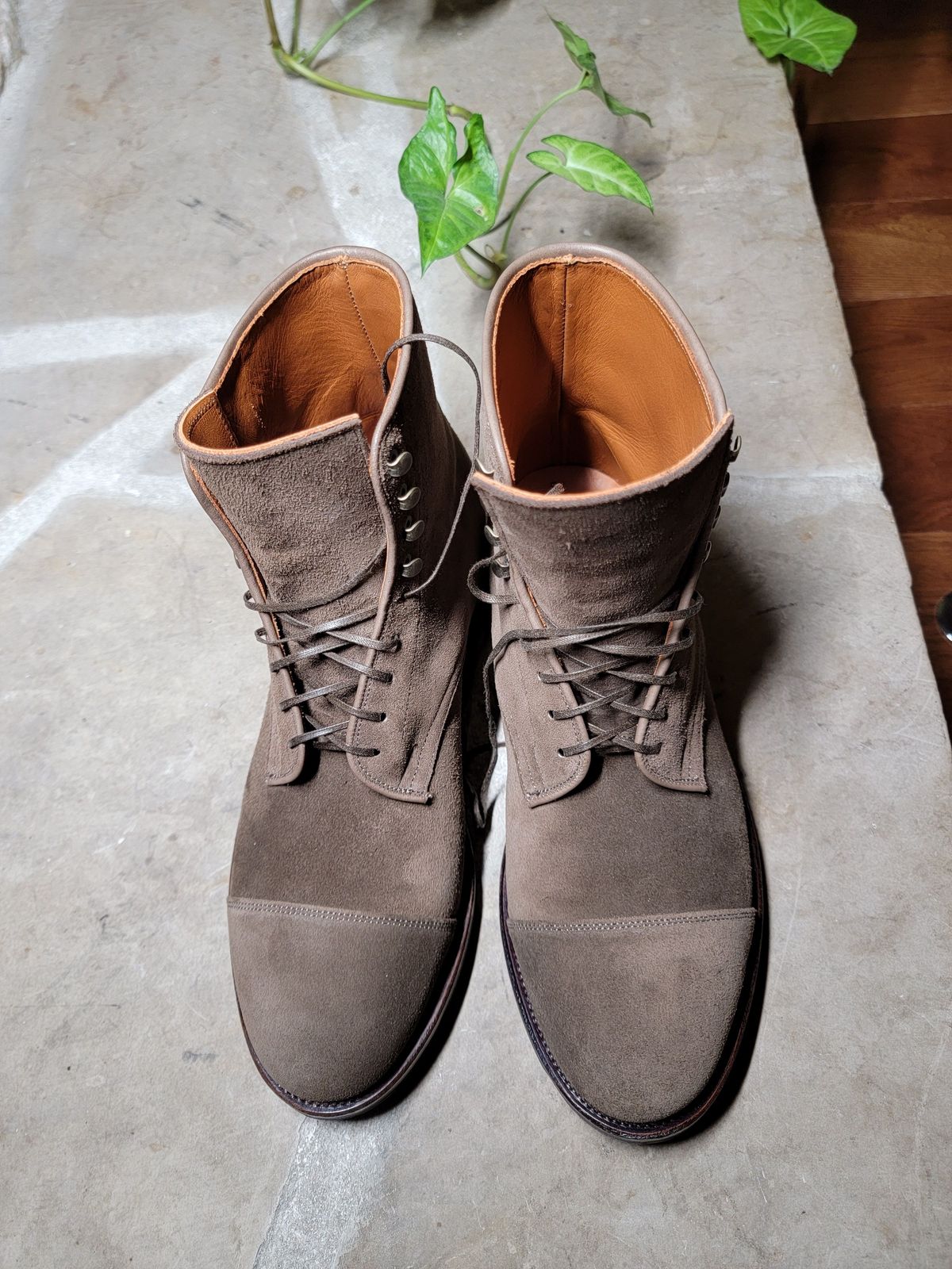 Photo by patinathunderdome on October 1, 2021 of the Viberg Halkett in C.F. Stead Flint Repello Calf Suede.