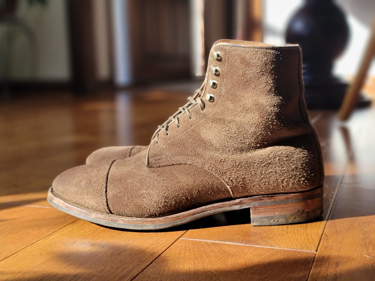 Photo by patinathunderdome on November 4, 2021 of the Viberg Halkett in C.F. Stead Flint Repello Calf Suede.