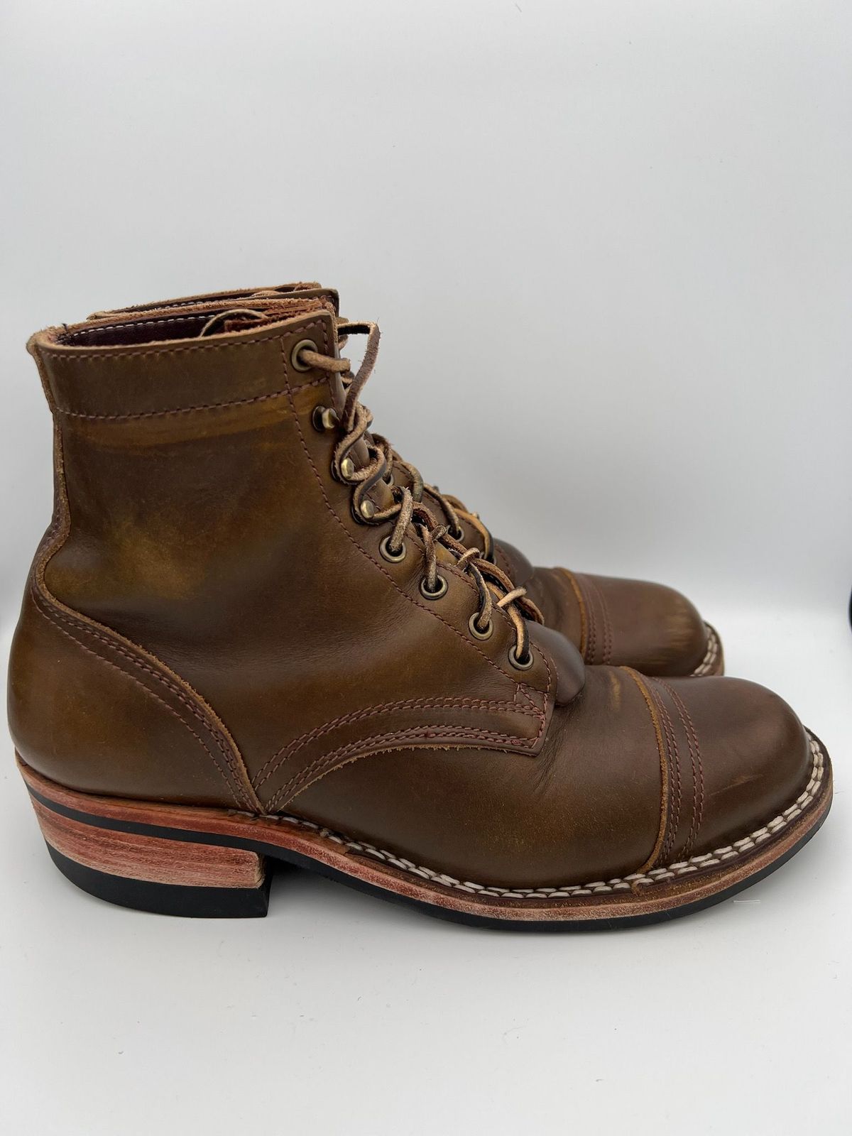 Photo by patinathunderdome on December 5, 2021 of the Nicks Charley in Horween Olive Chromepak.