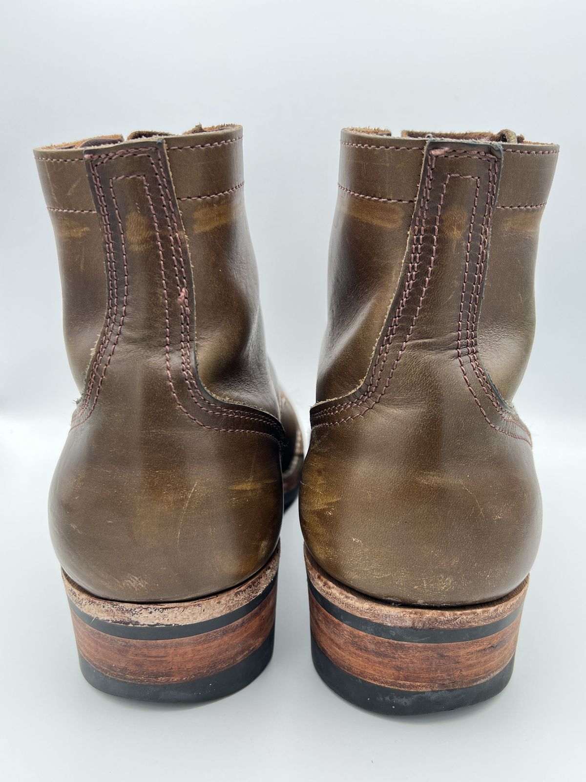 Photo by patinathunderdome on February 5, 2022 of the Nicks Charley in Horween Olive Chromepak.