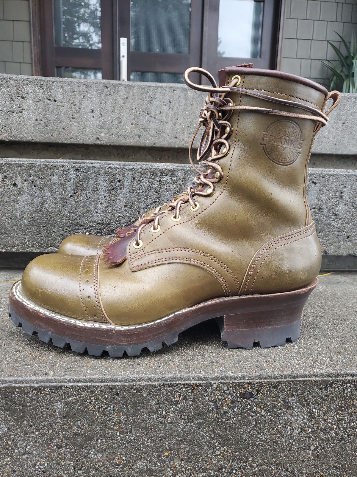 Photo by patinathunderdome on November 5, 2021 of the Frank's Boots Wilshire in Unknown Material.