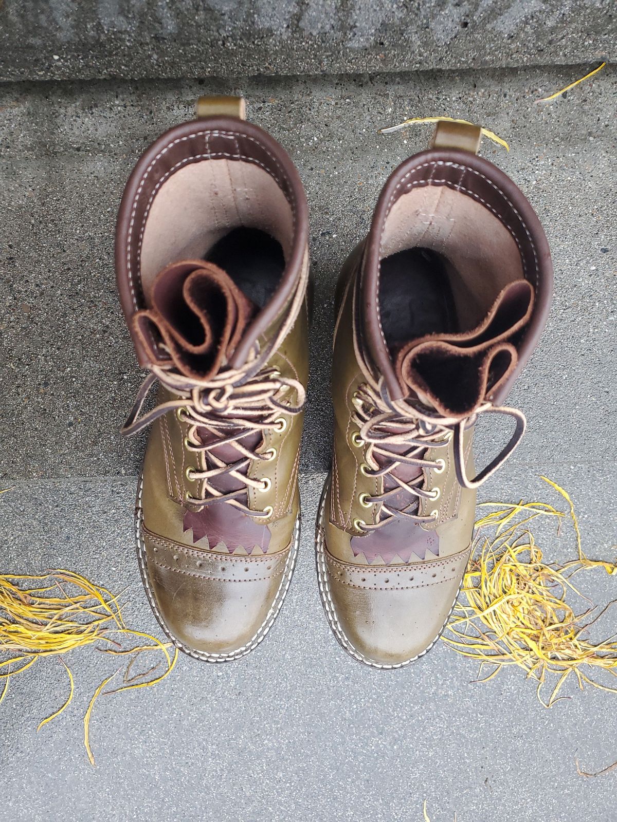 Photo by patinathunderdome on November 5, 2021 of the Frank's Boots Wilshire in Unknown Material.