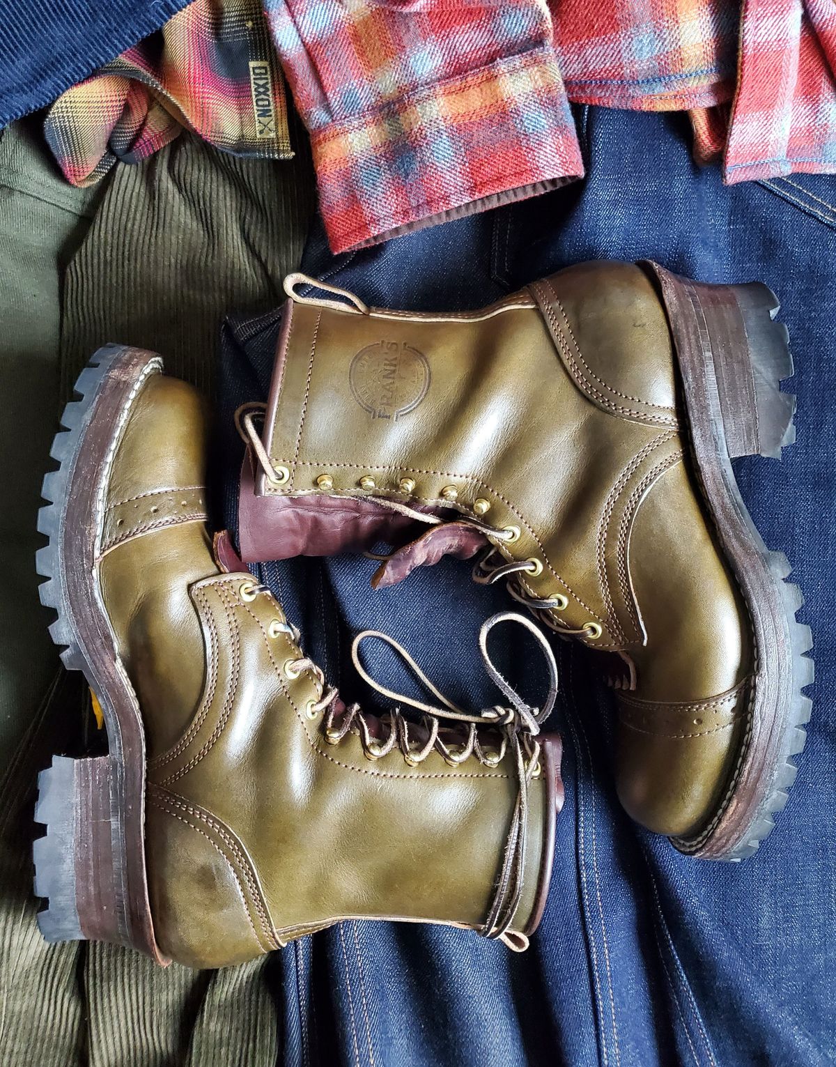 Photo by patinathunderdome on January 5, 2022 of the Frank's Boots Wilshire in Unknown Material.