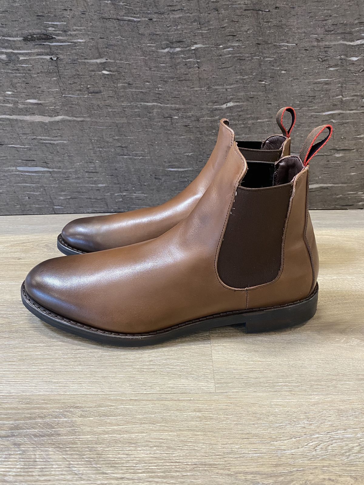 Photo by patinathunderdome on October 4, 2021 of the Allen Edmonds Nomad Chelsea in Coffee Calfskin.