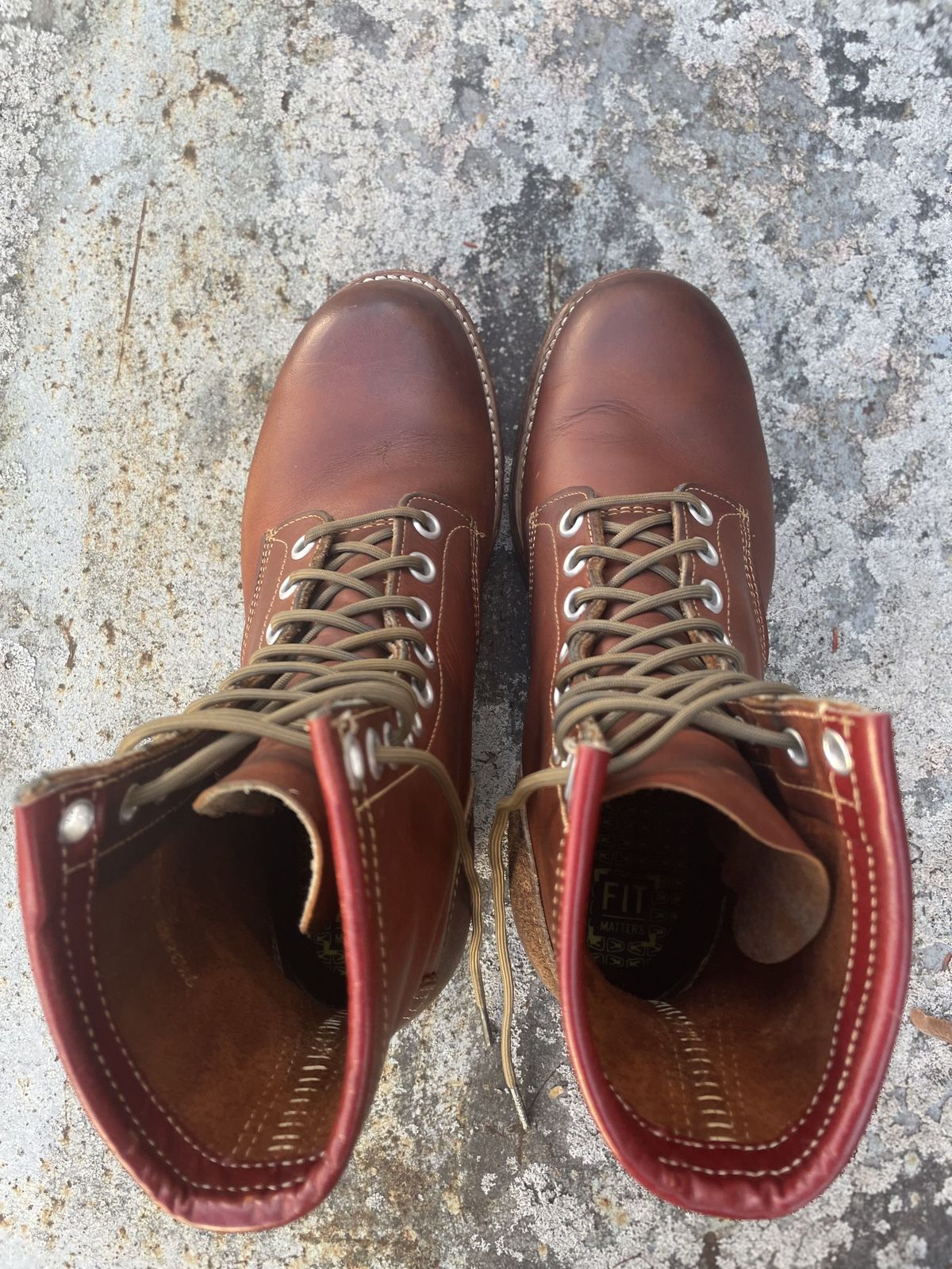 Photo by patinathunderdome on December 5, 2021 of the H.H. Brown 104x in Red Brown Pull Up.