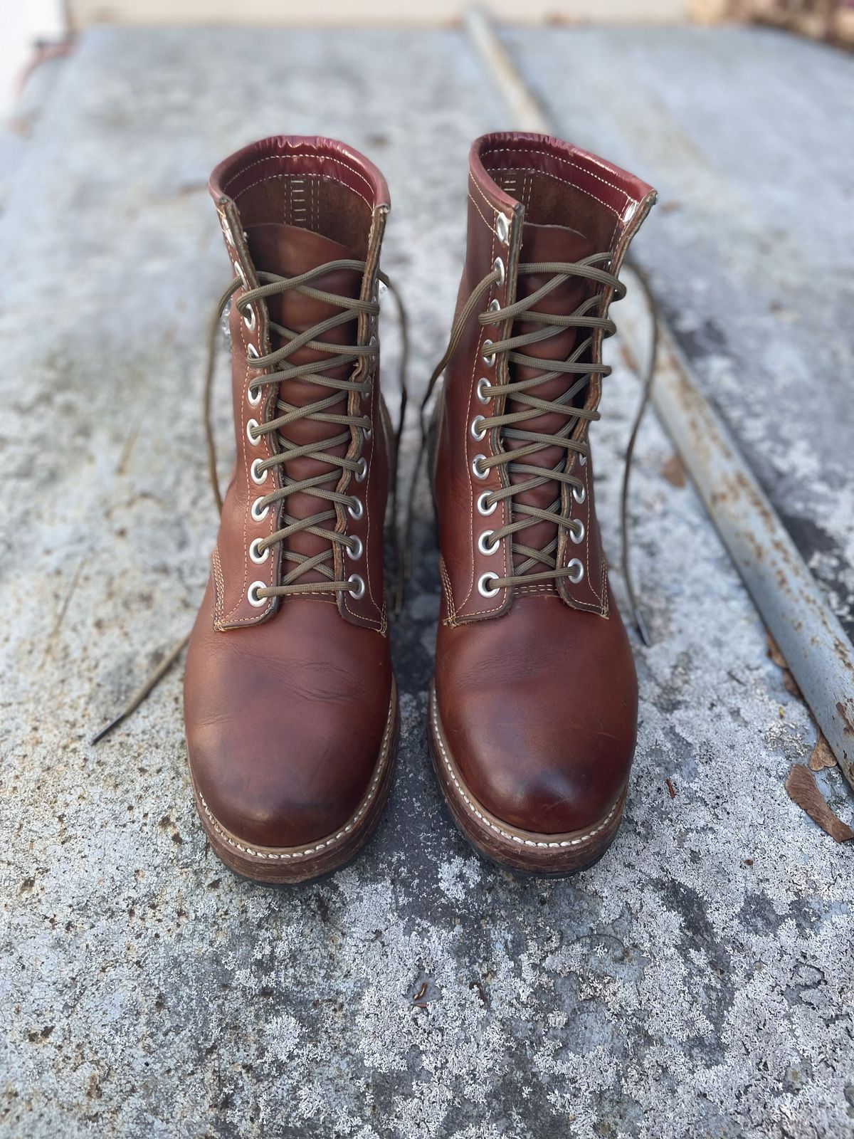 Photo by patinathunderdome on December 5, 2021 of the H.H. Brown 104x in Red Brown Pull Up.