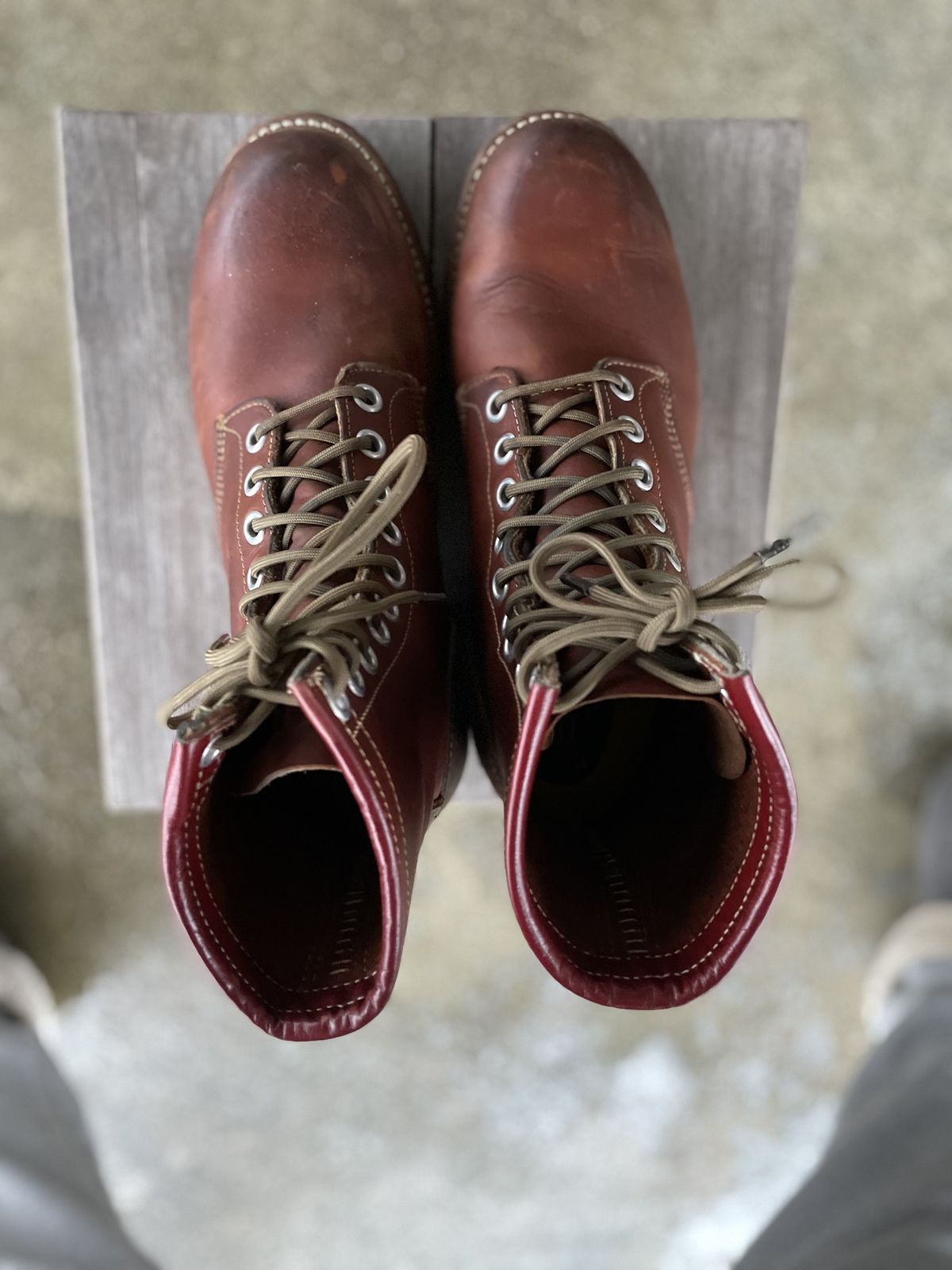 Photo by patinathunderdome on January 5, 2022 of the H.H. Brown 104x in Red Brown Pull Up.