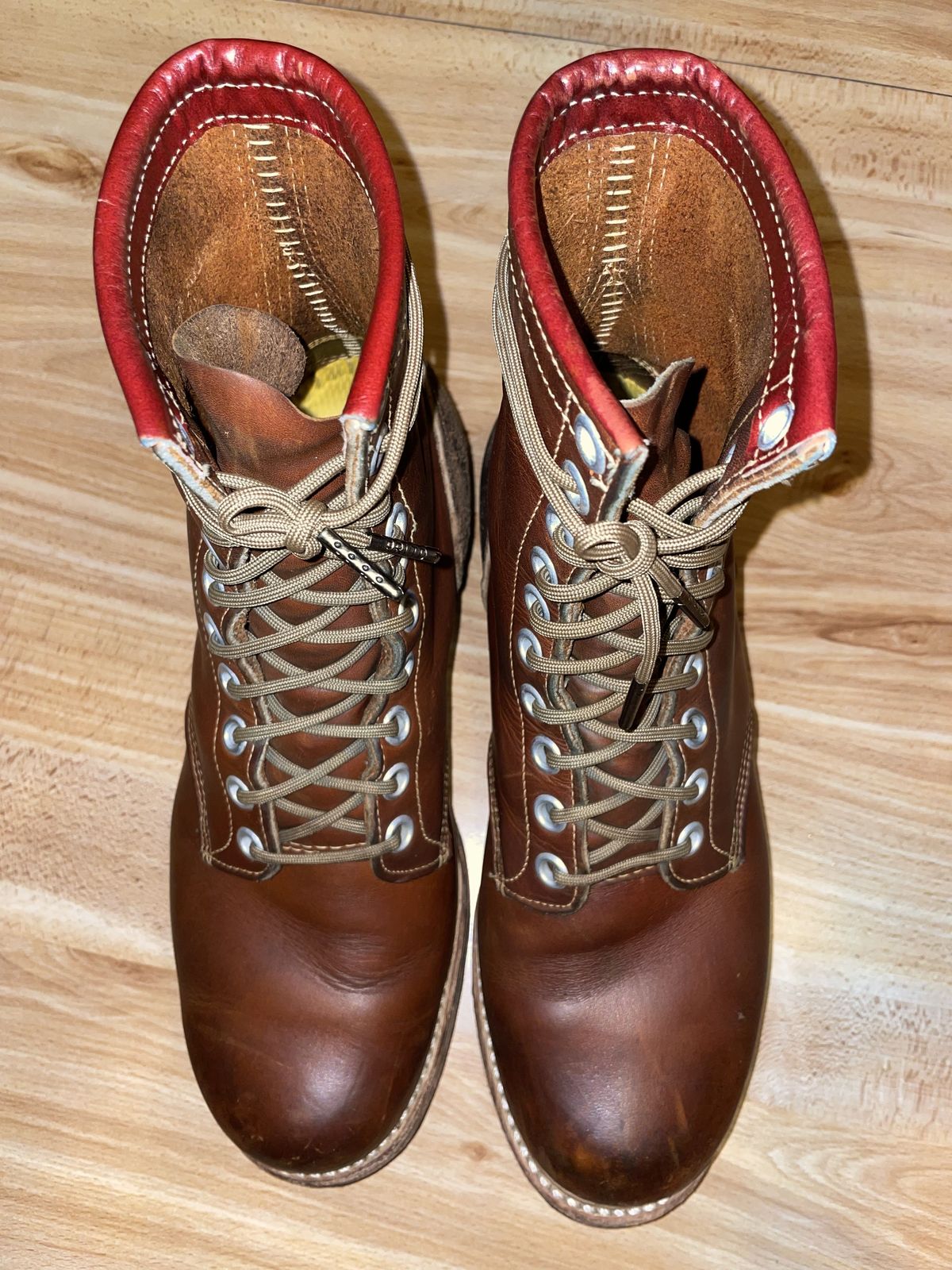 Photo by patinathunderdome on February 5, 2022 of the H.H. Brown 104x in Red Brown Pull Up.