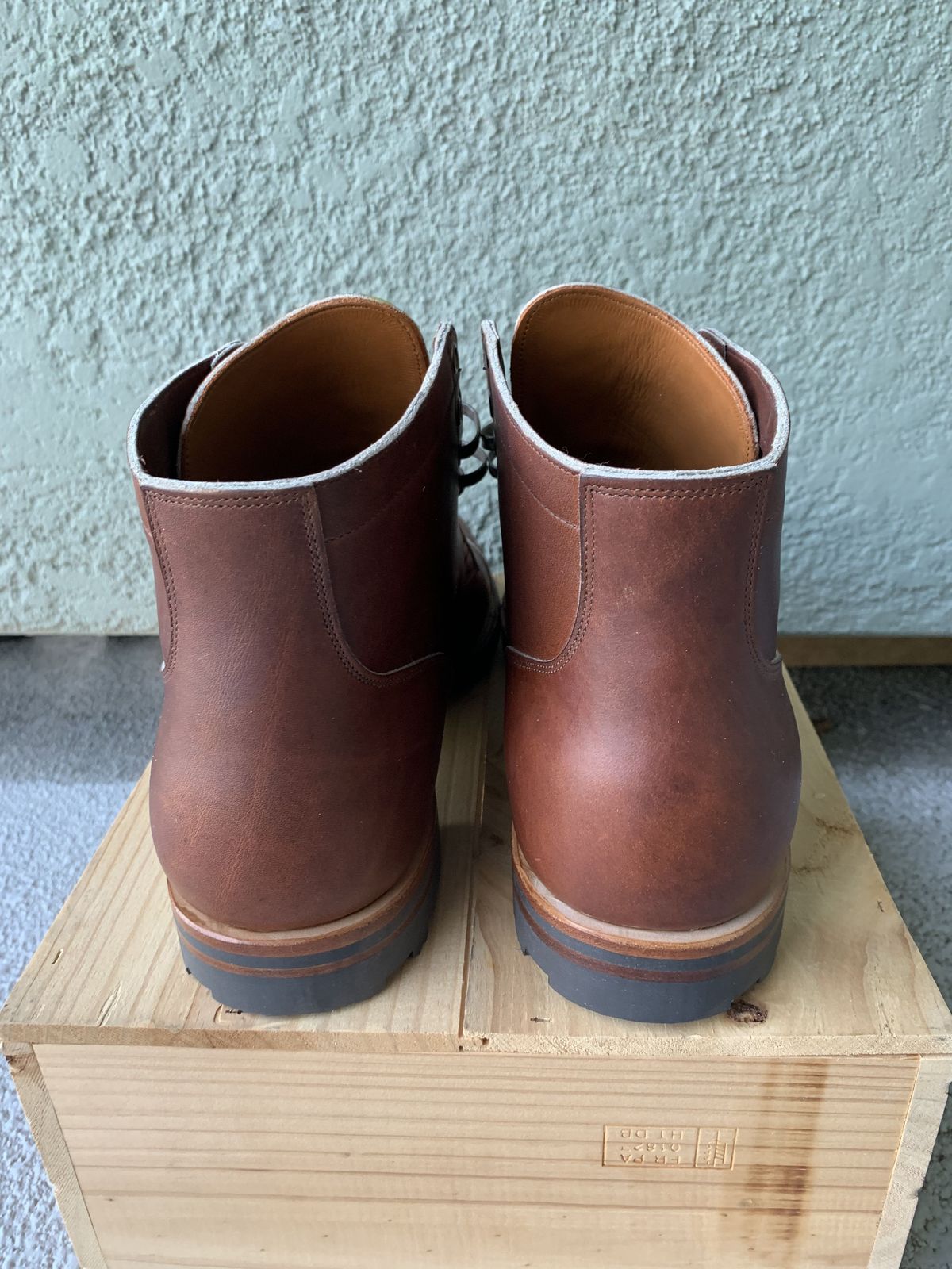 Photo by patinathunderdome on November 4, 2021 of the Viberg Service Boot in Horween Saddle Tan Chromepak.