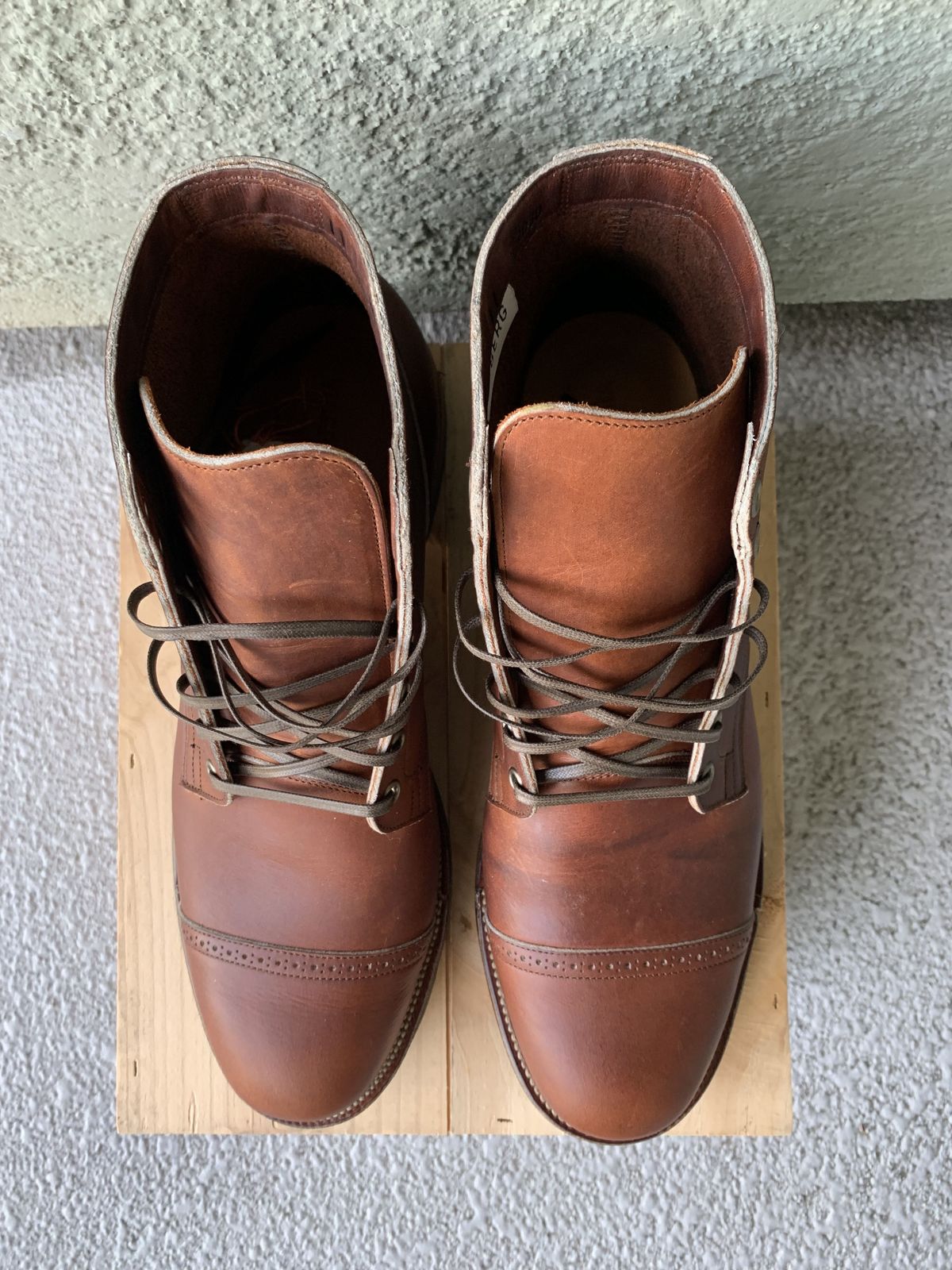 Photo by patinathunderdome on November 4, 2021 of the Viberg Service Boot in Horween Saddle Tan Chromepak.
