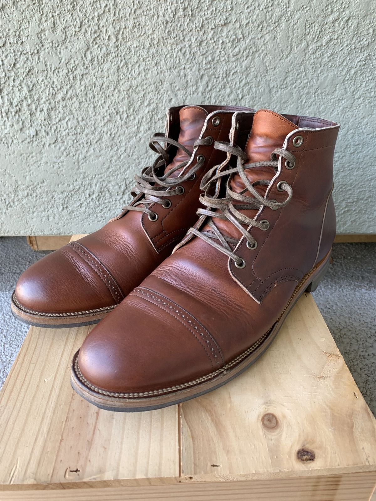 Photo by patinathunderdome on January 2, 2022 of the Viberg Service Boot in Horween Saddle Tan Chromepak.