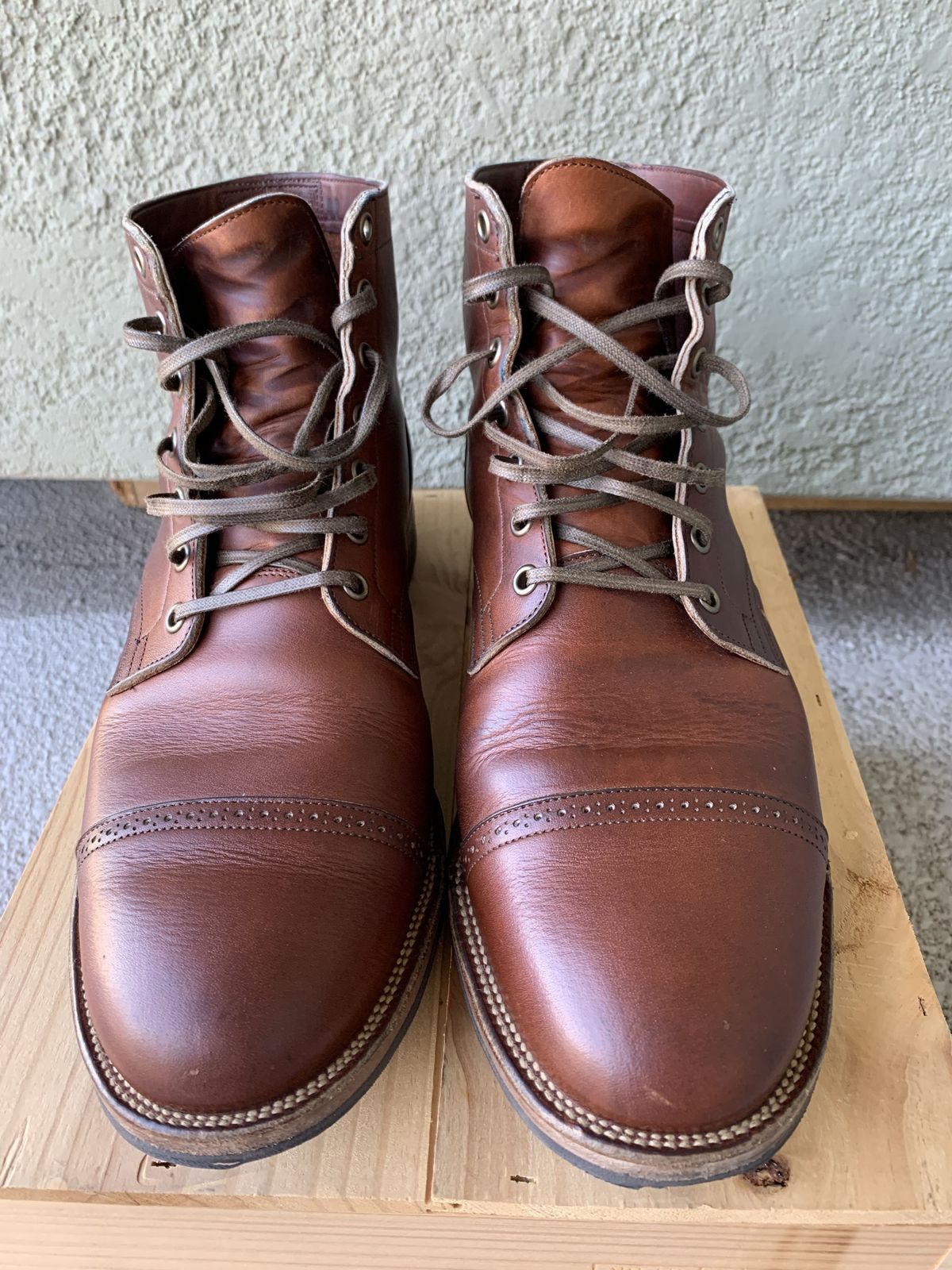Photo by patinathunderdome on January 2, 2022 of the Viberg Service Boot in Horween Saddle Tan Chromepak.
