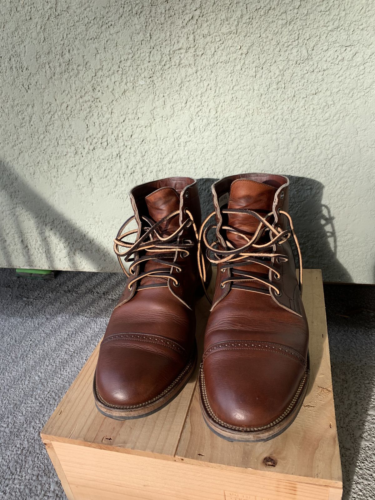 Photo by patinathunderdome on March 2, 2022 of the Viberg Service Boot in Horween Saddle Tan Chromepak.