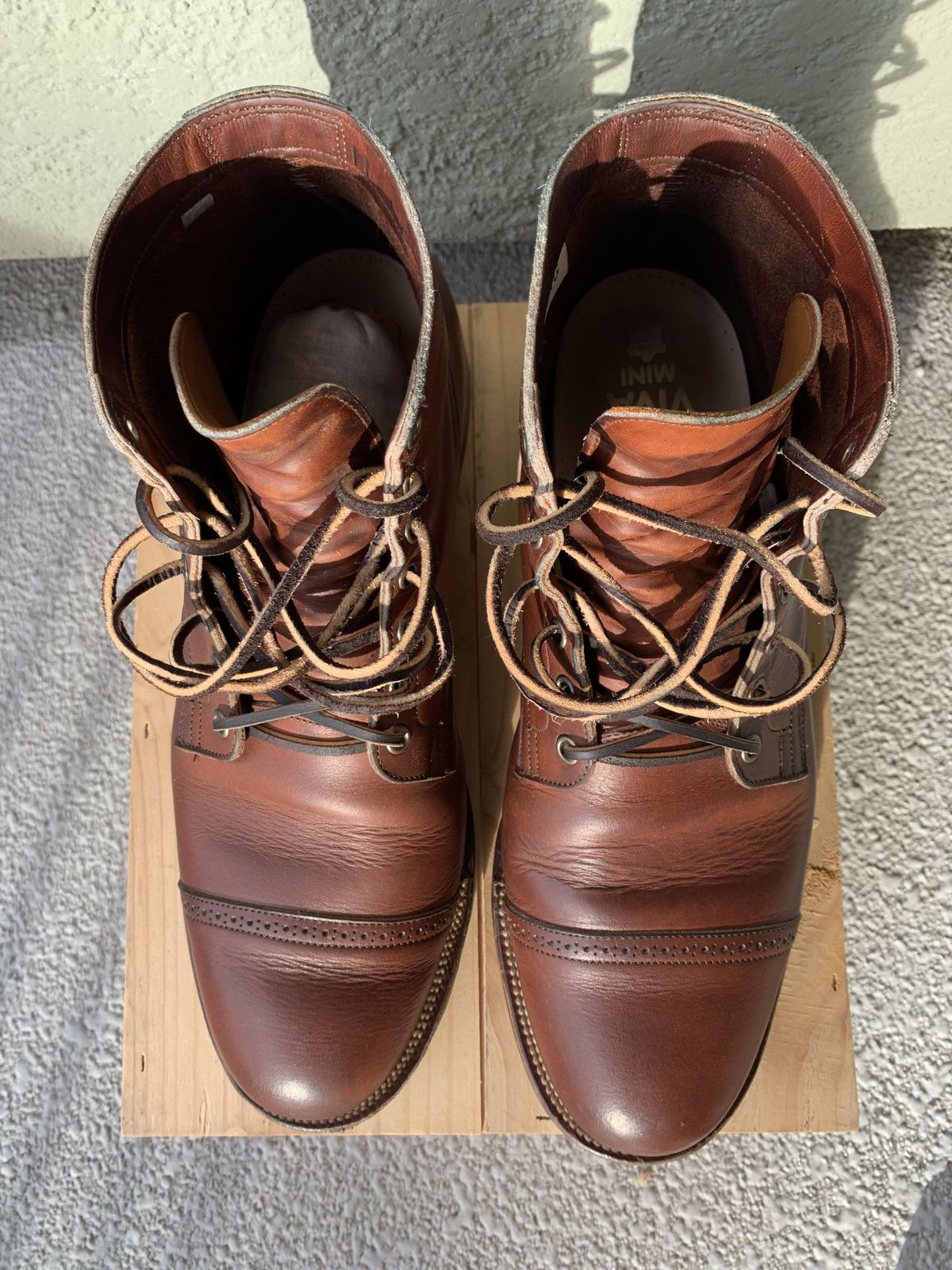 Photo by patinathunderdome on March 2, 2022 of the Viberg Service Boot in Horween Saddle Tan Chromepak.