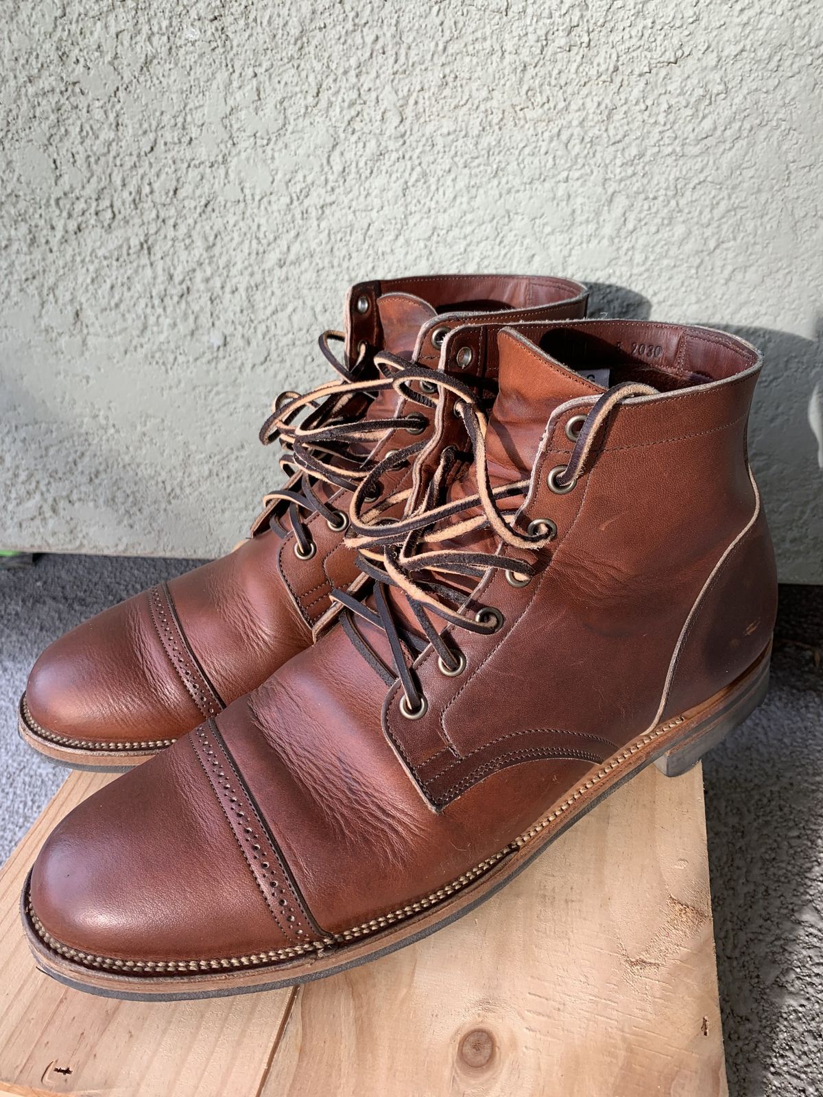 Photo by patinathunderdome on March 2, 2022 of the Viberg Service Boot in Horween Saddle Tan Chromepak.