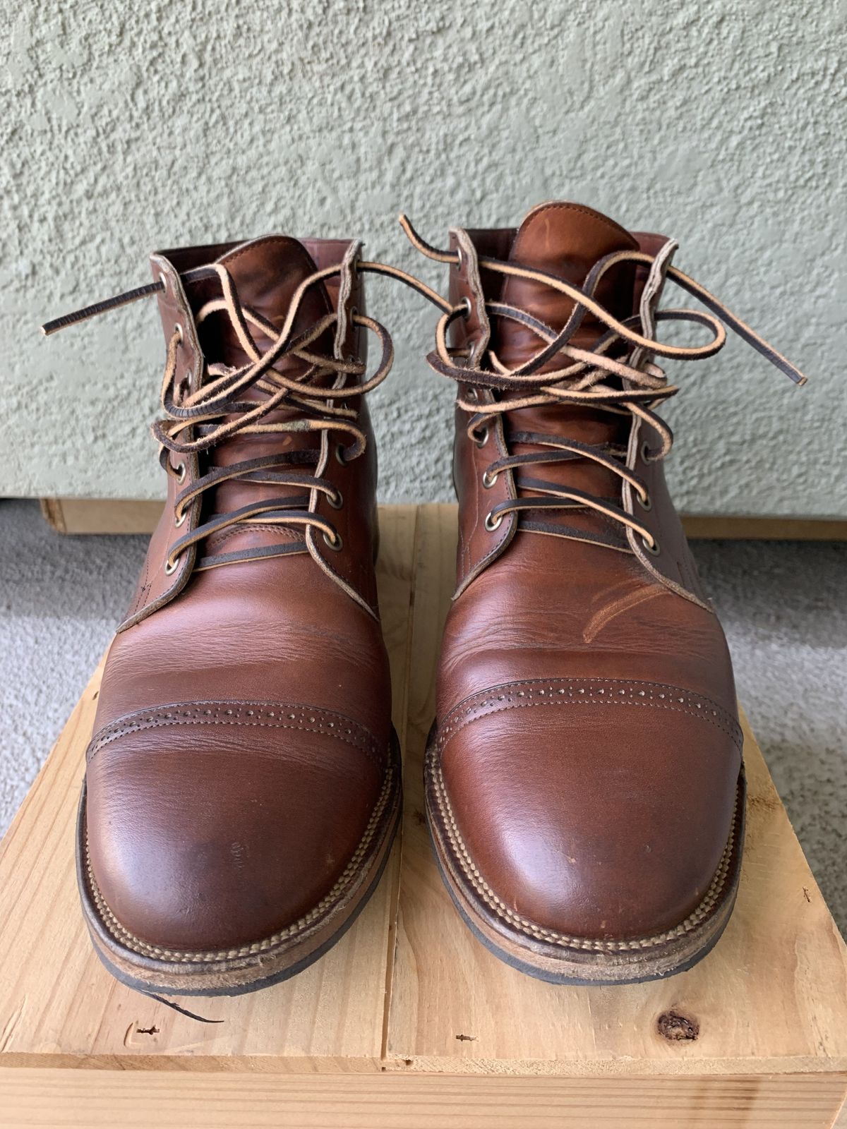 Photo by patinathunderdome on April 2, 2022 of the Viberg Service Boot in Horween Saddle Tan Chromepak.