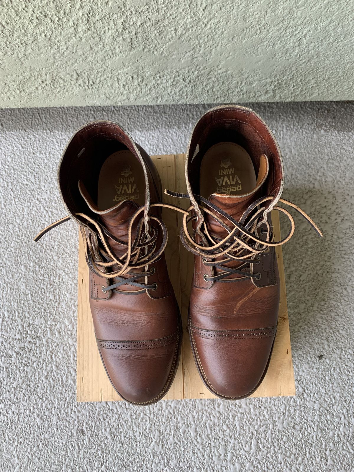 Photo by patinathunderdome on April 2, 2022 of the Viberg Service Boot in Horween Saddle Tan Chromepak.