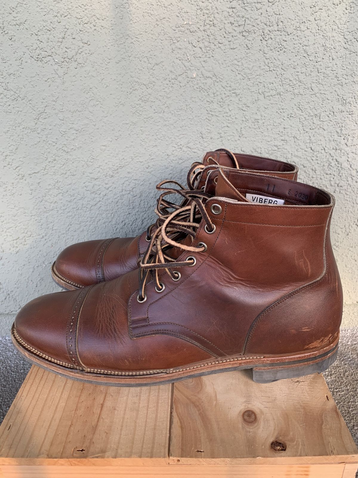 Photo by patinathunderdome on May 2, 2022 of the Viberg Service Boot in Horween Saddle Tan Chromepak.