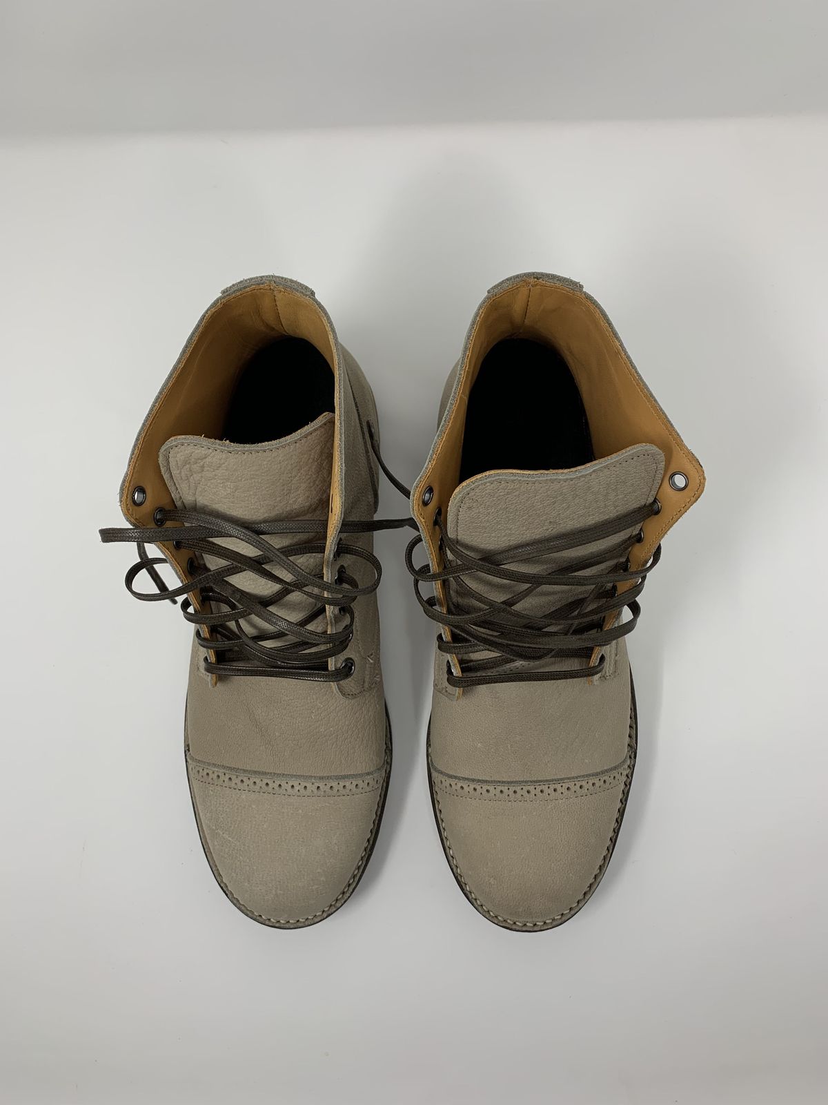 Photo by patinathunderdome on September 30, 2021 of the Viberg Service Boot in C.F. Stead Nomad Bokhara Nubuck.