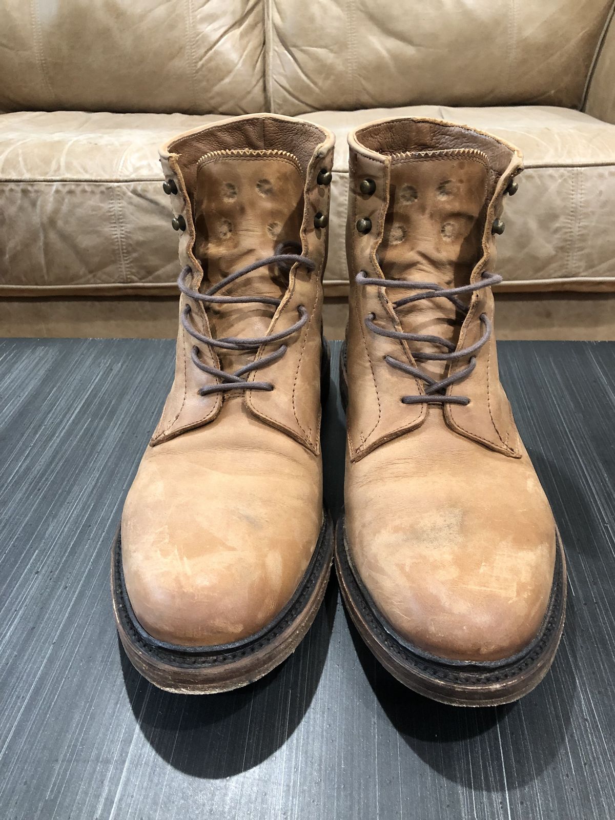 Photo by patinathunderdome on November 5, 2021 of the Frye James Lace-Up Boot in Tan Full Grain.