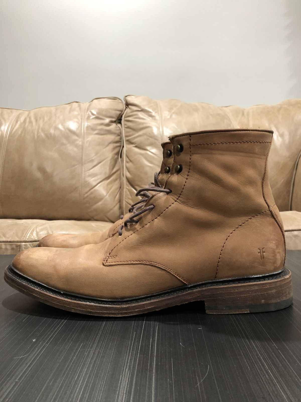 Photo by patinathunderdome on January 6, 2022 of the Frye James Lace-Up Boot in Tan Full Grain.