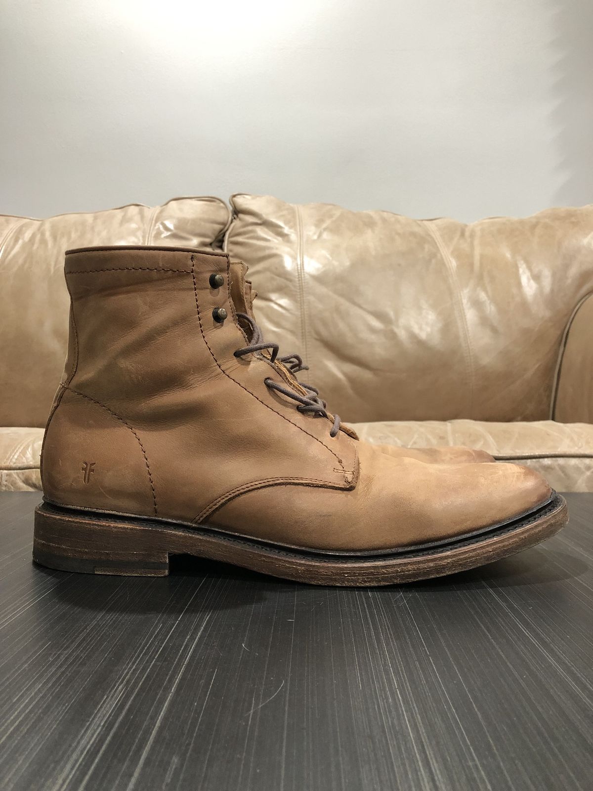 Photo by patinathunderdome on January 6, 2022 of the Frye James Lace-Up Boot in Tan Full Grain.