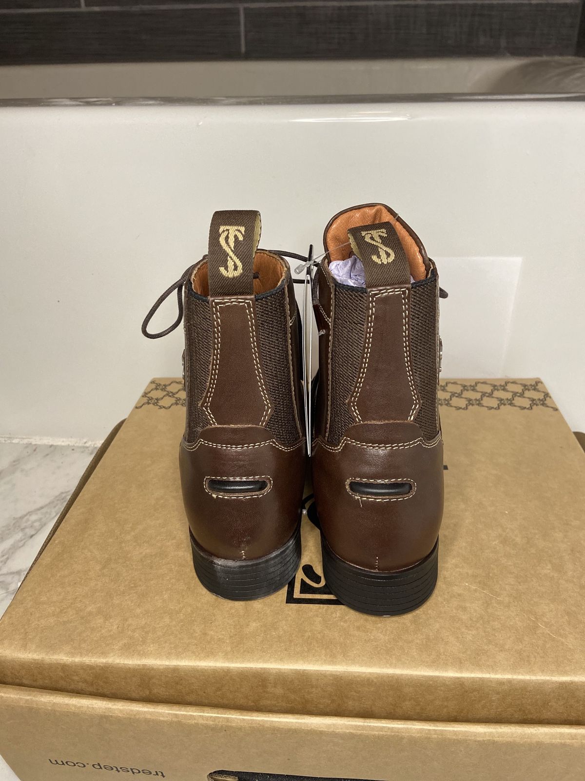 Photo by patinathunderdome on November 2, 2021 of the Tredstep Donatello Paddock Boots Front Lace in Brown Full Grain.