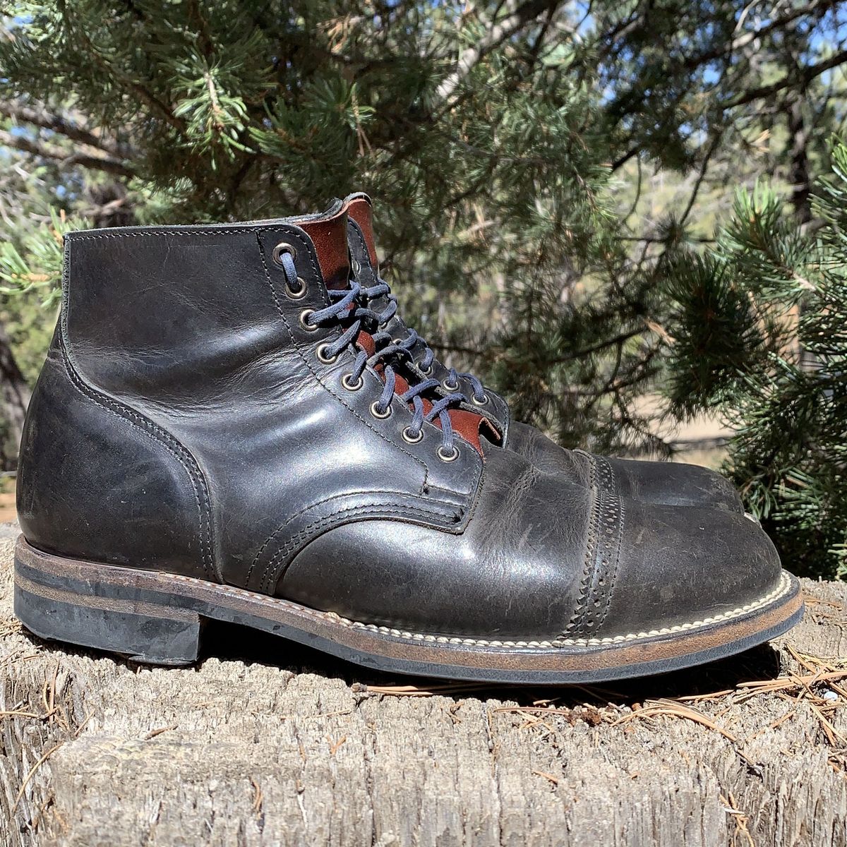 Photo by patinathunderdome on April 5, 2022 of the Viberg Service Boot in Maryam Noir Vitello Calf.