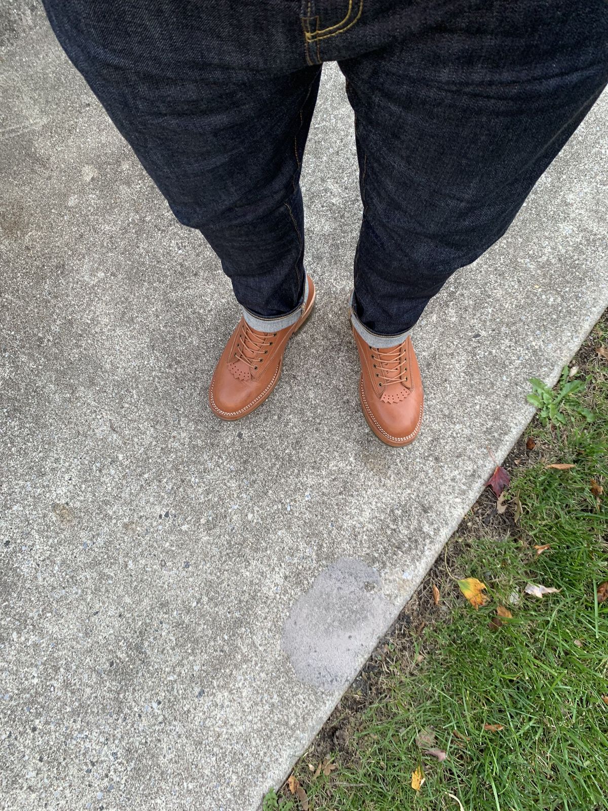 Photo by patinathunderdome on November 1, 2021 of the Jakkrabbits Ivories Boot in Indonesian Natural Veg Tan.