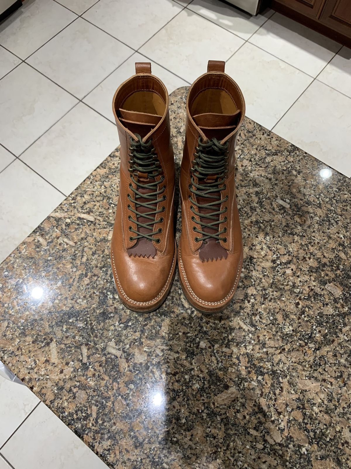 Photo by patinathunderdome on March 6, 2022 of the Jakkrabbits Ivories Boot in Indonesian Natural Veg Tan.