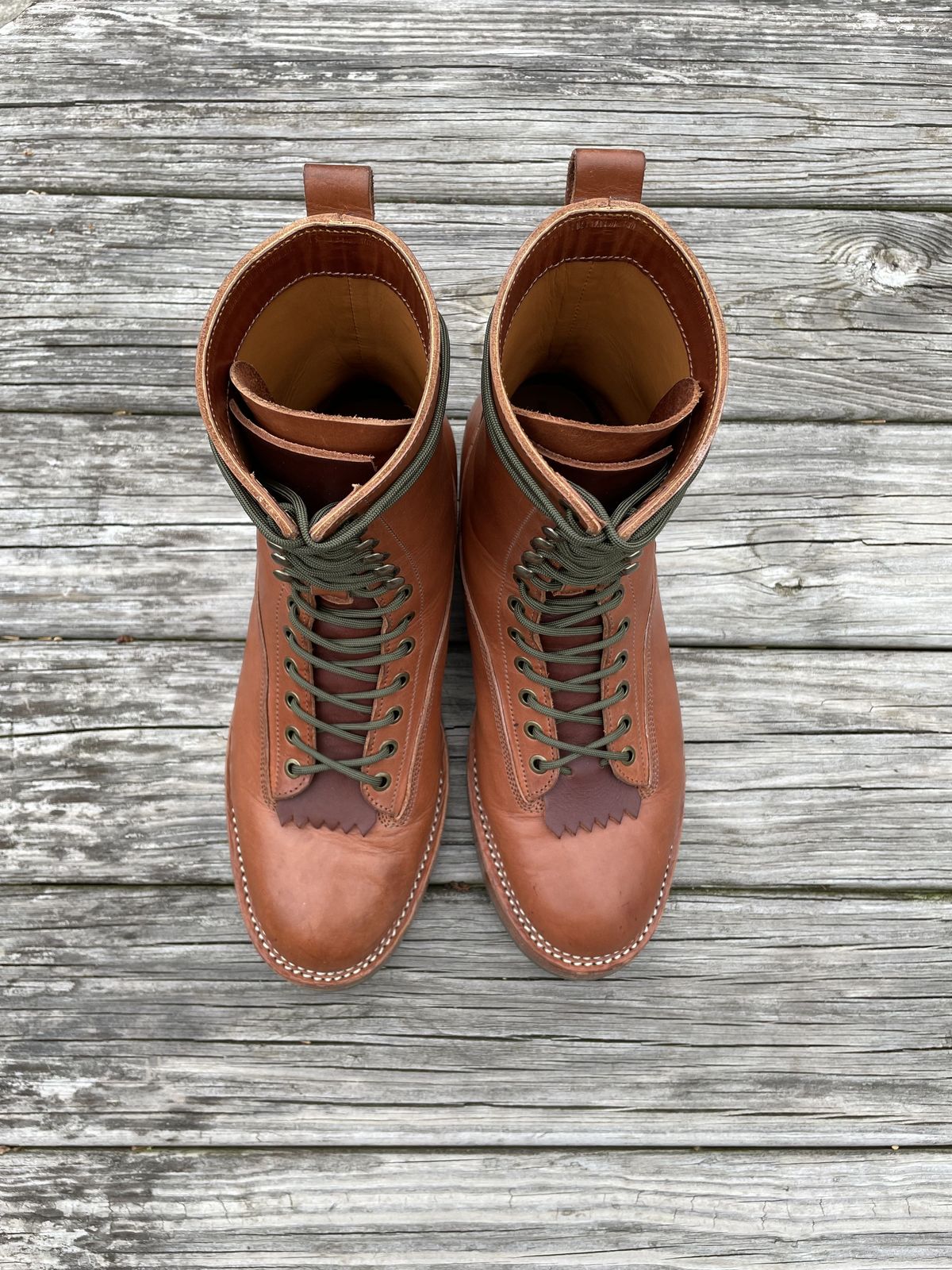 Photo by patinathunderdome on April 5, 2022 of the Jakkrabbits Ivories Boot in Indonesian Natural Veg Tan.