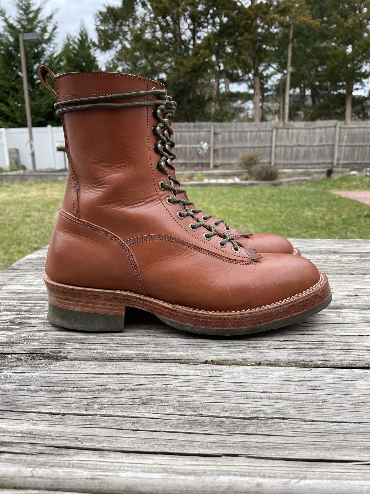 Photo by patinathunderdome on April 5, 2022 of the Jakkrabbits Ivories Boot in Indonesian Natural Veg Tan.