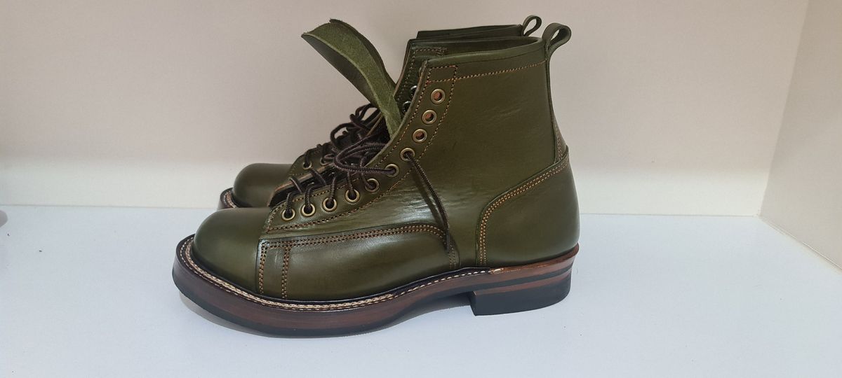Photo by patinathunderdome on October 13, 2021 of the Willie's Handmade Boots Boot #2 in Badalassi Carlo Oliva Minerva.