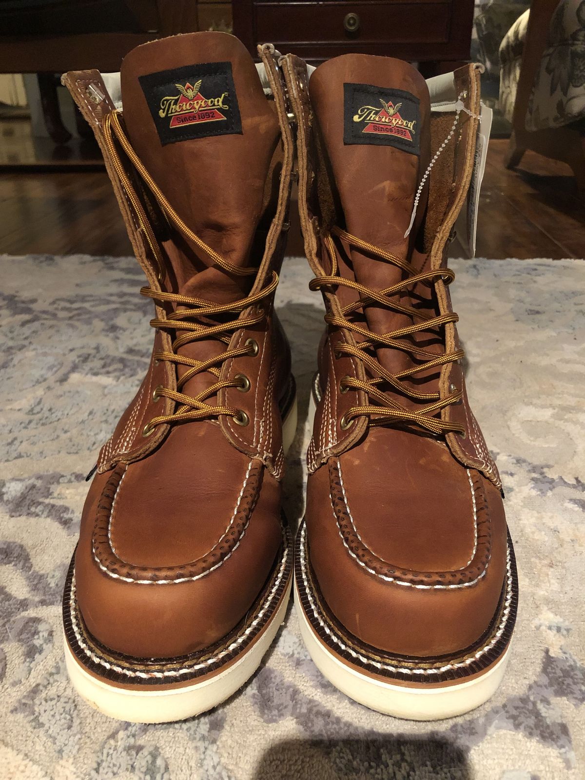 Photo by patinathunderdome on October 1, 2021 of the Thorogood 8" Moc Toe in Tobacco Brown Oiled Leather.