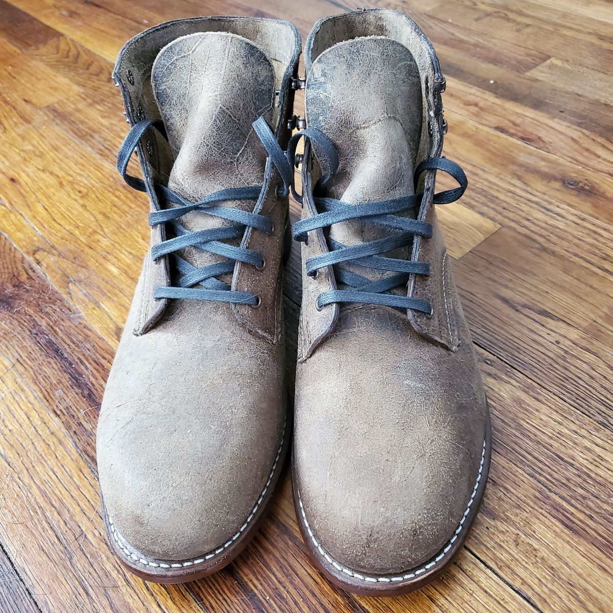 Photo by patinathunderdome on October 4, 2021 of the Wolverine 1000 Mile Plain-Toe Boot in C.F. Stead Teak Waxy Mohawk.