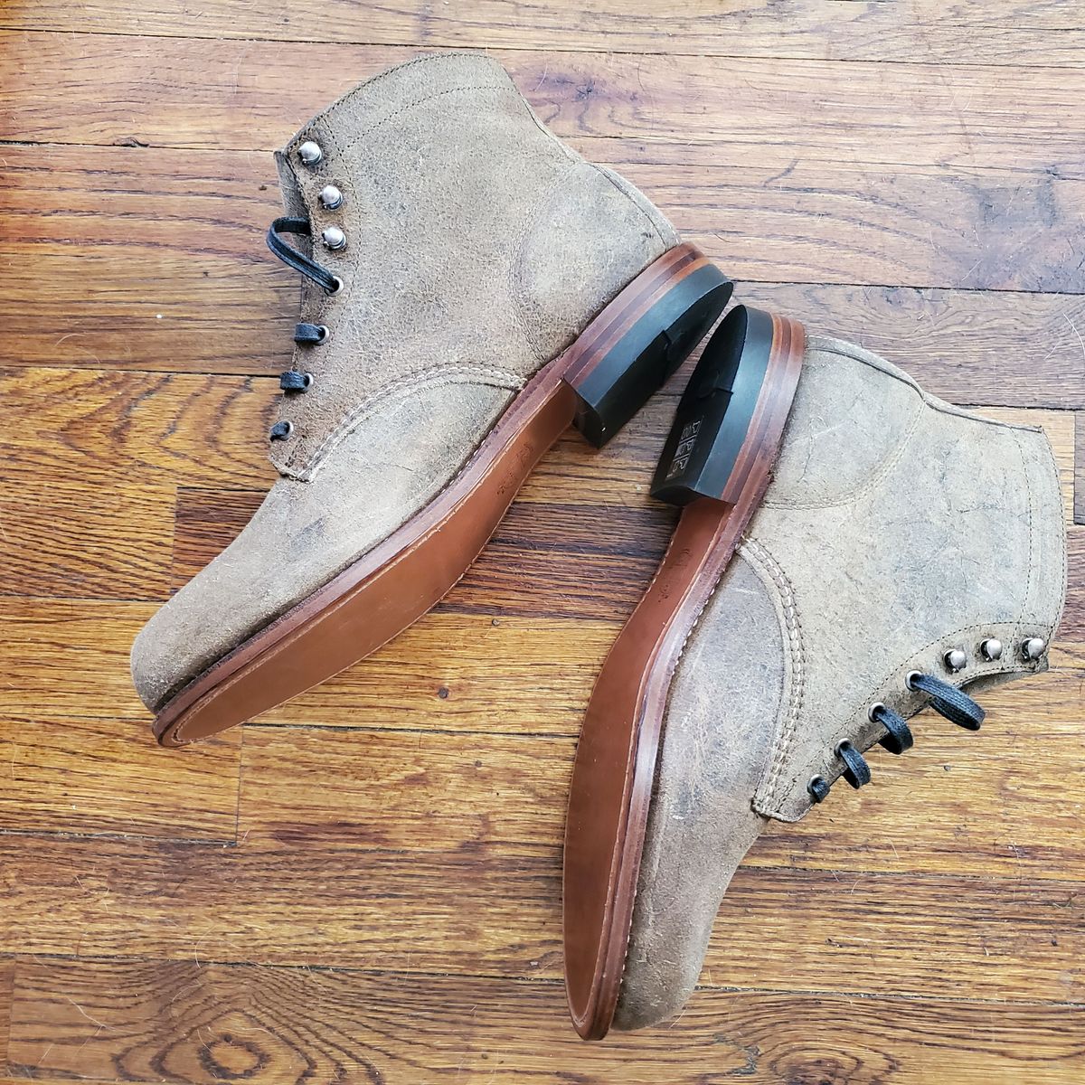 Photo by patinathunderdome on October 4, 2021 of the Wolverine 1000 Mile Plain-Toe Boot in C.F. Stead Teak Waxy Mohawk.