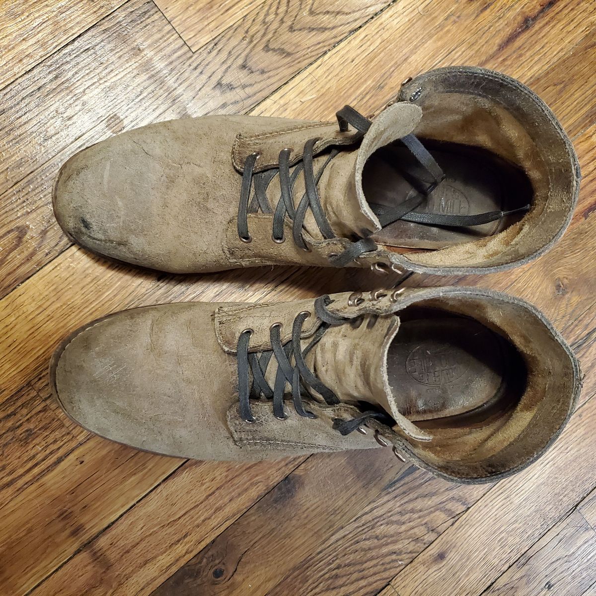 Photo by patinathunderdome on November 6, 2021 of the Wolverine 1000 Mile Plain-Toe Boot in C.F. Stead Teak Waxy Mohawk.