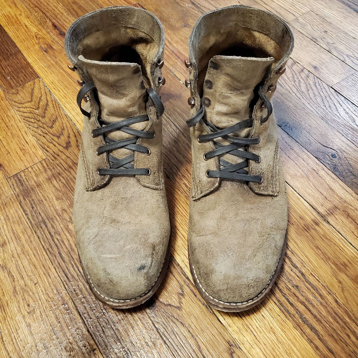 Photo by patinathunderdome on November 6, 2021 of the Wolverine 1000 Mile Plain-Toe Boot in C.F. Stead Teak Waxy Mohawk.