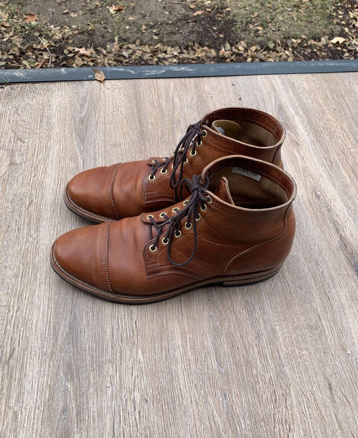 Photo by patinathunderdome on December 4, 2021 of the Viberg Service Boot in Horween Burned Oak Dublin.