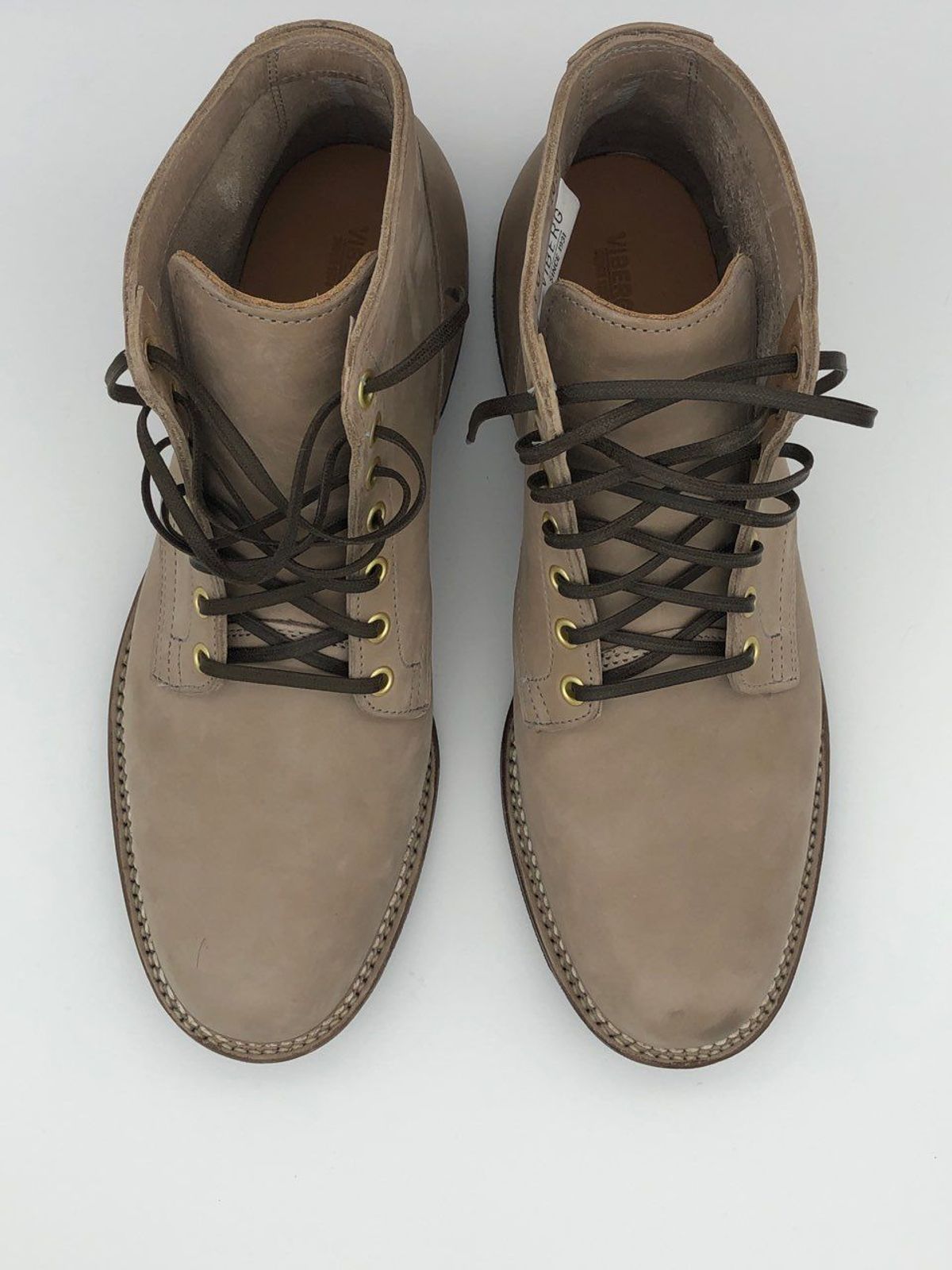 Photo by patinathunderdome on September 30, 2021 of the Viberg Service Boot in Maryam Light Grey Horsebutt.