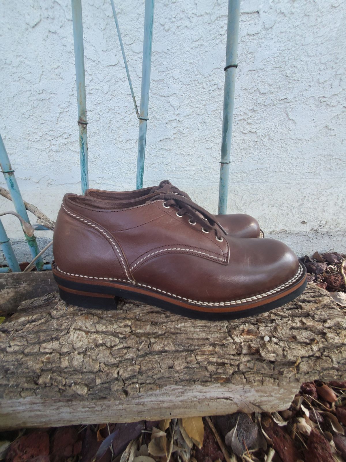 Photo by patinathunderdome on September 30, 2021 of the The Flat Head Oxford Shoe in Brown Teacore Horsebutt.