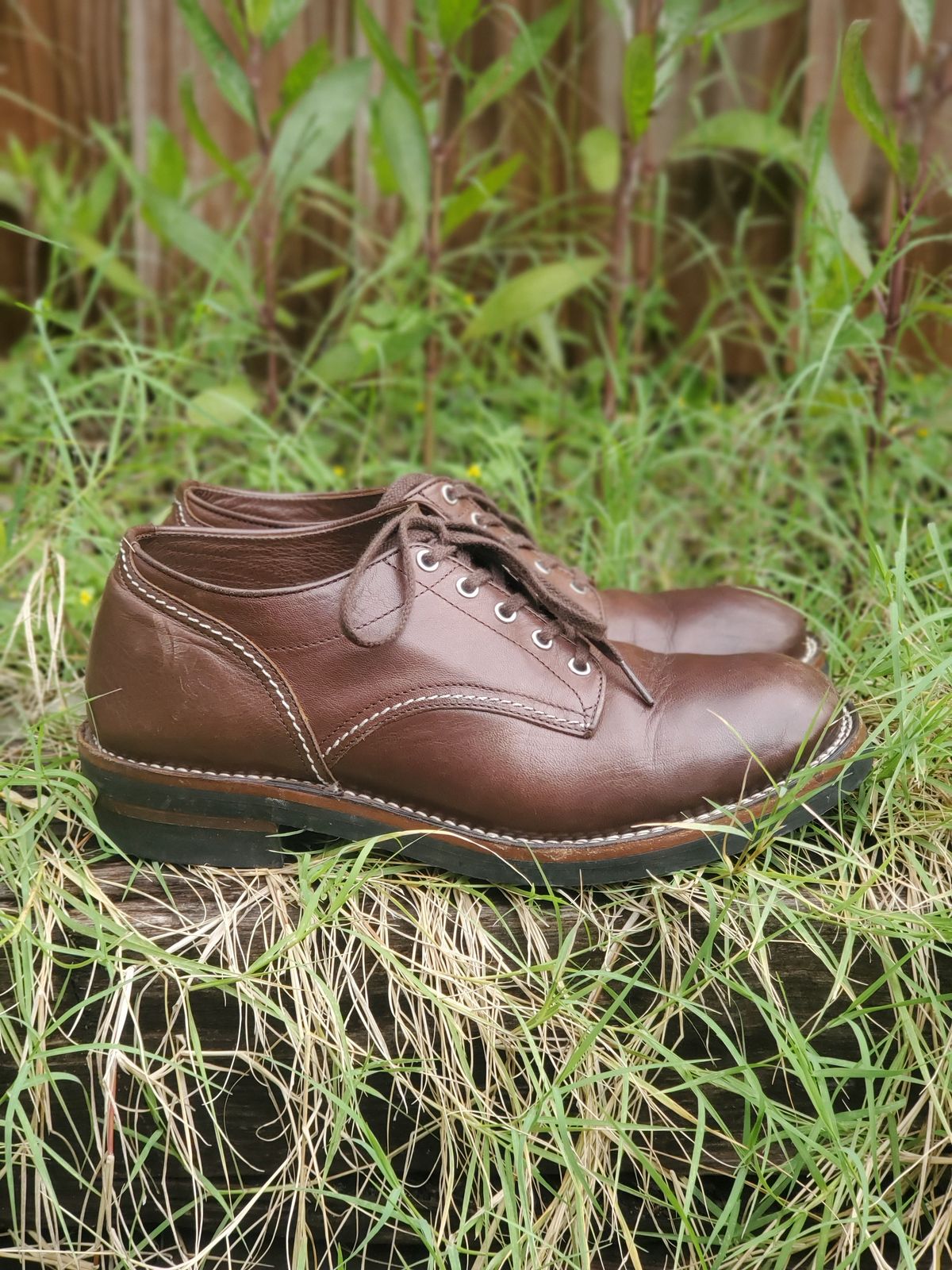 Photo by patinathunderdome on November 4, 2021 of the The Flat Head Oxford Shoe in Brown Teacore Horsebutt.