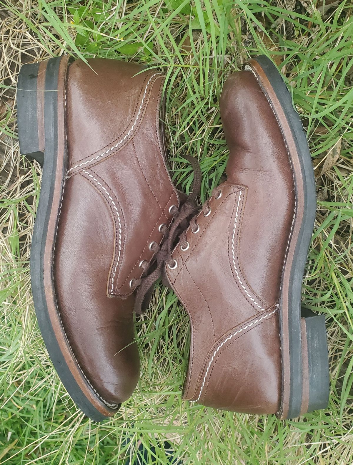 Photo by patinathunderdome on December 5, 2021 of the The Flat Head Oxford Shoe in Brown Teacore Horsebutt.