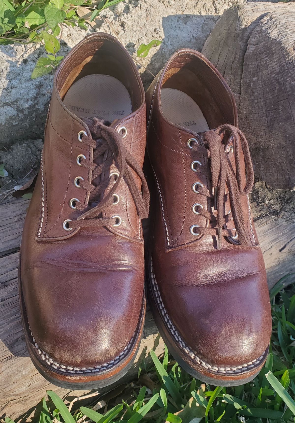 Photo by patinathunderdome on January 5, 2022 of the The Flat Head Oxford Shoe in Brown Teacore Horsebutt.