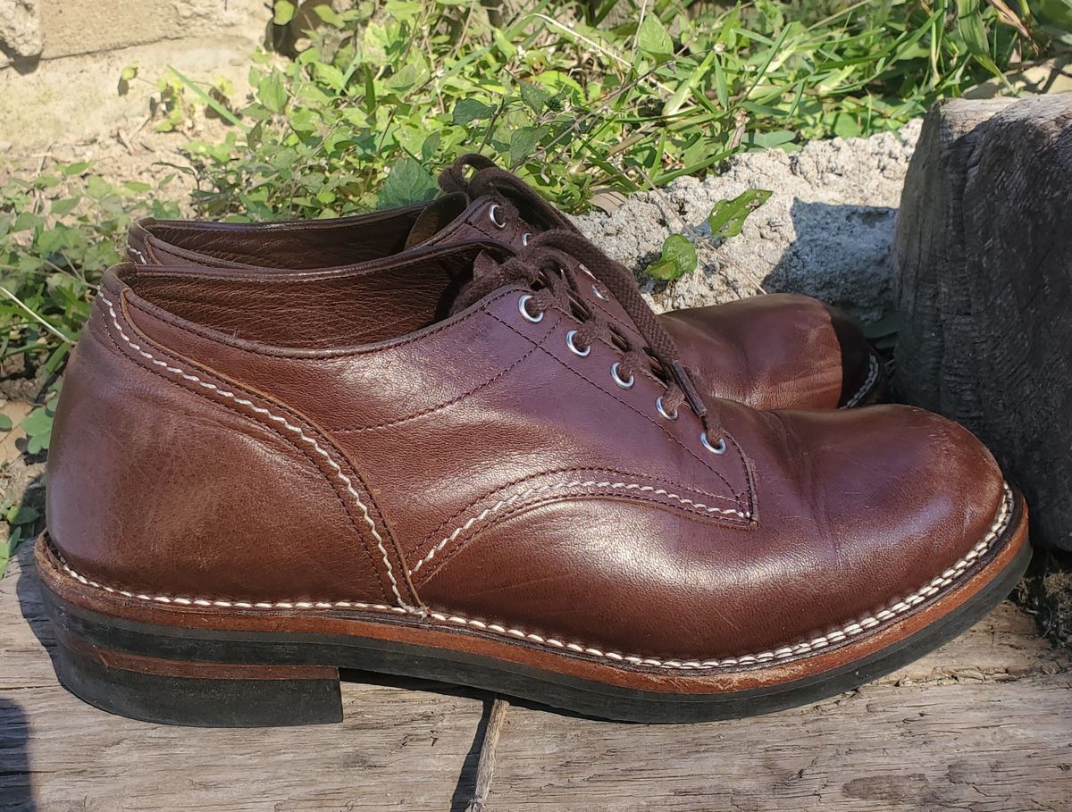 Photo by patinathunderdome on January 5, 2022 of the The Flat Head Oxford Shoe in Brown Teacore Horsebutt.